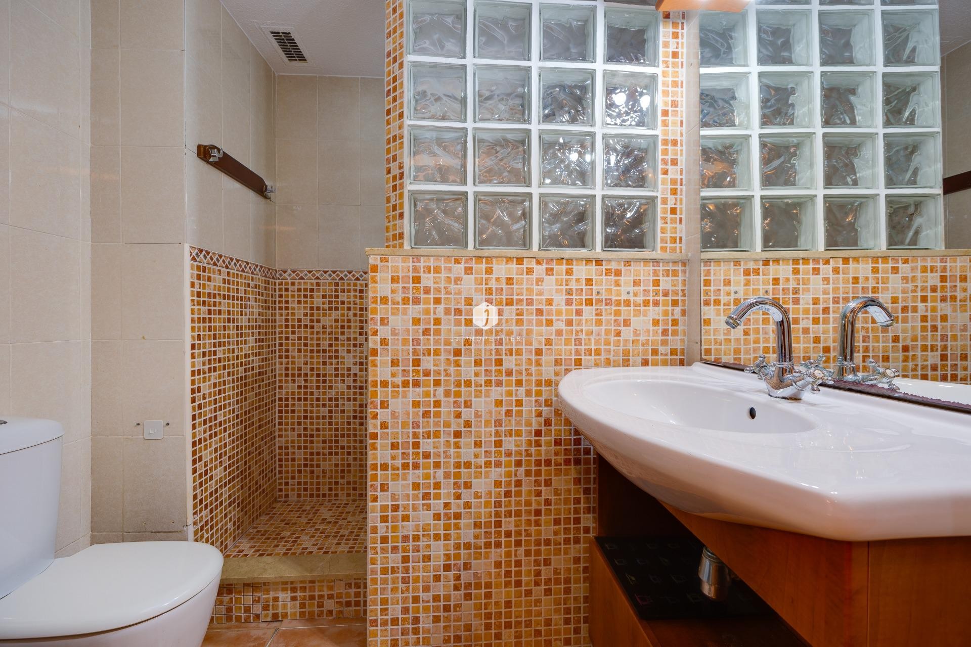 Segunda mano - Apartamento / piso -
Torrevieja - La Mata