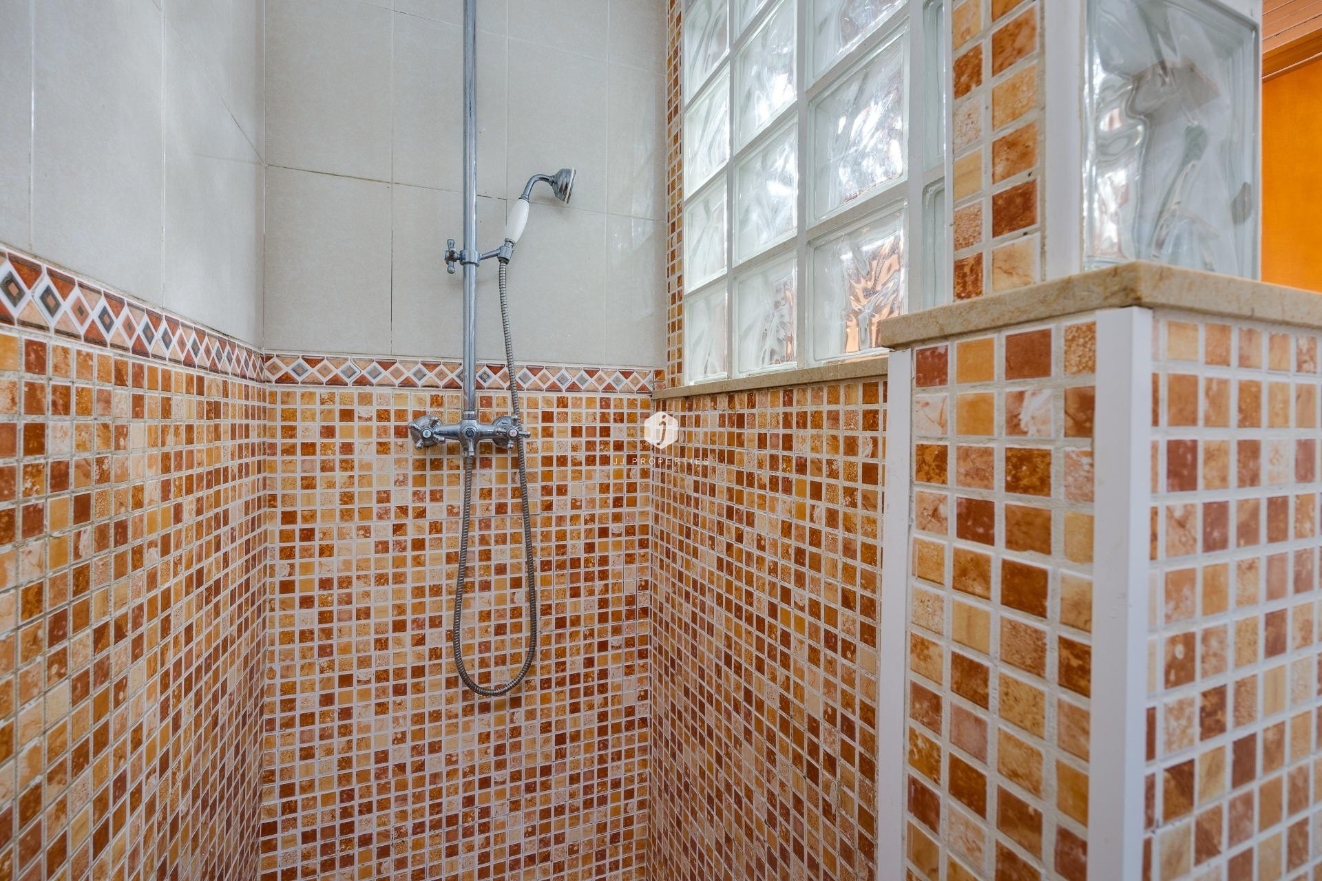 Segunda mano - Apartamento / piso -
Torrevieja - La Mata