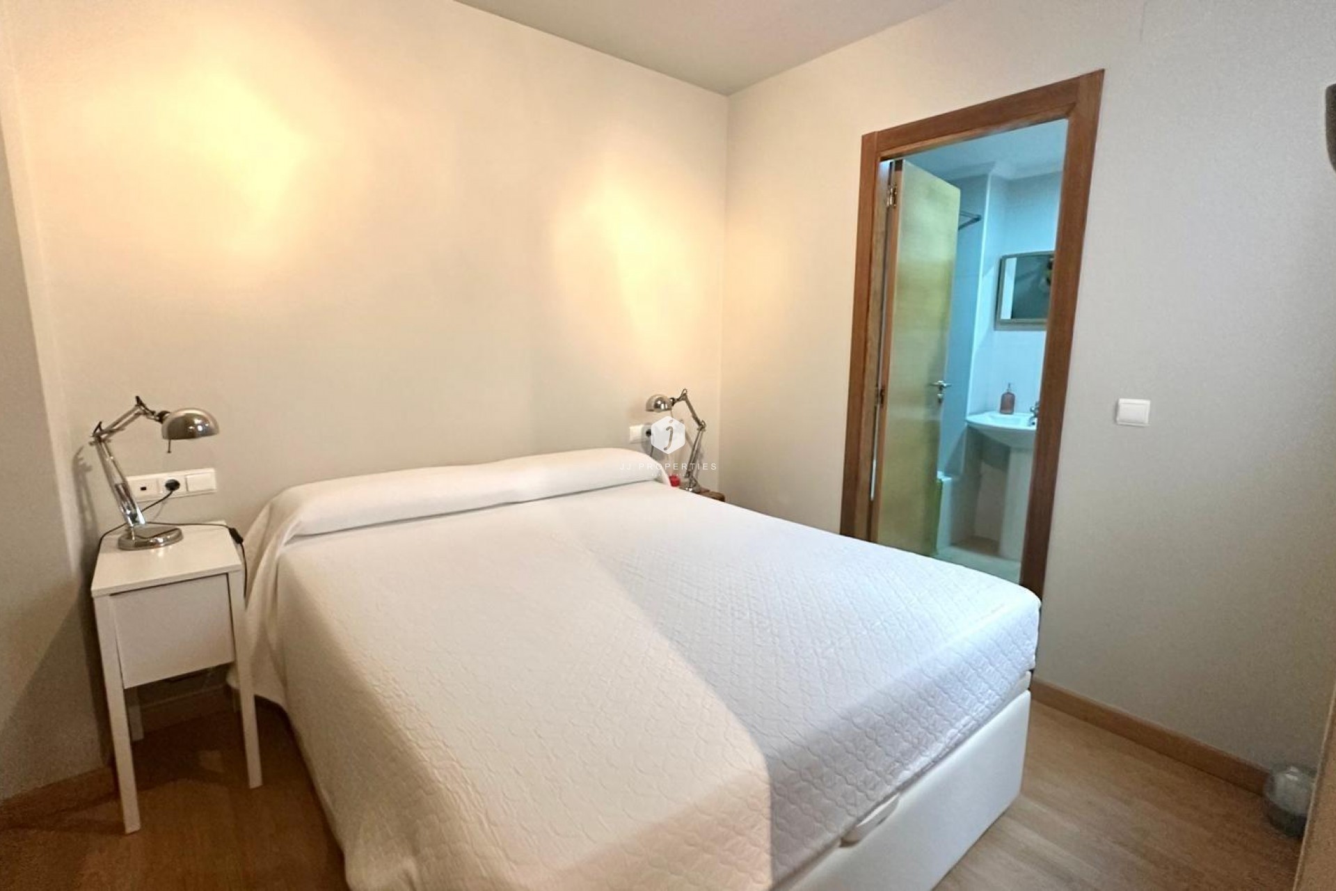 Segunda mano - Apartamento / piso -
Torrevieja - La Mata