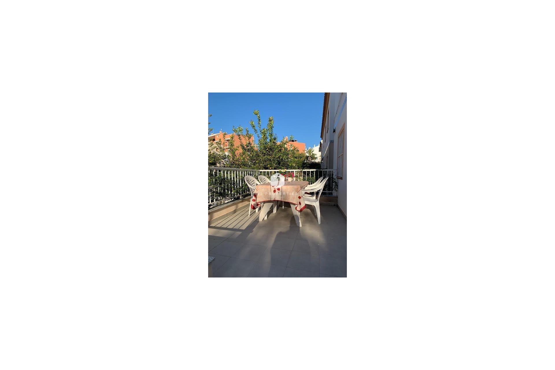Segunda mano - Apartamento / piso -
Torrevieja - La Mata