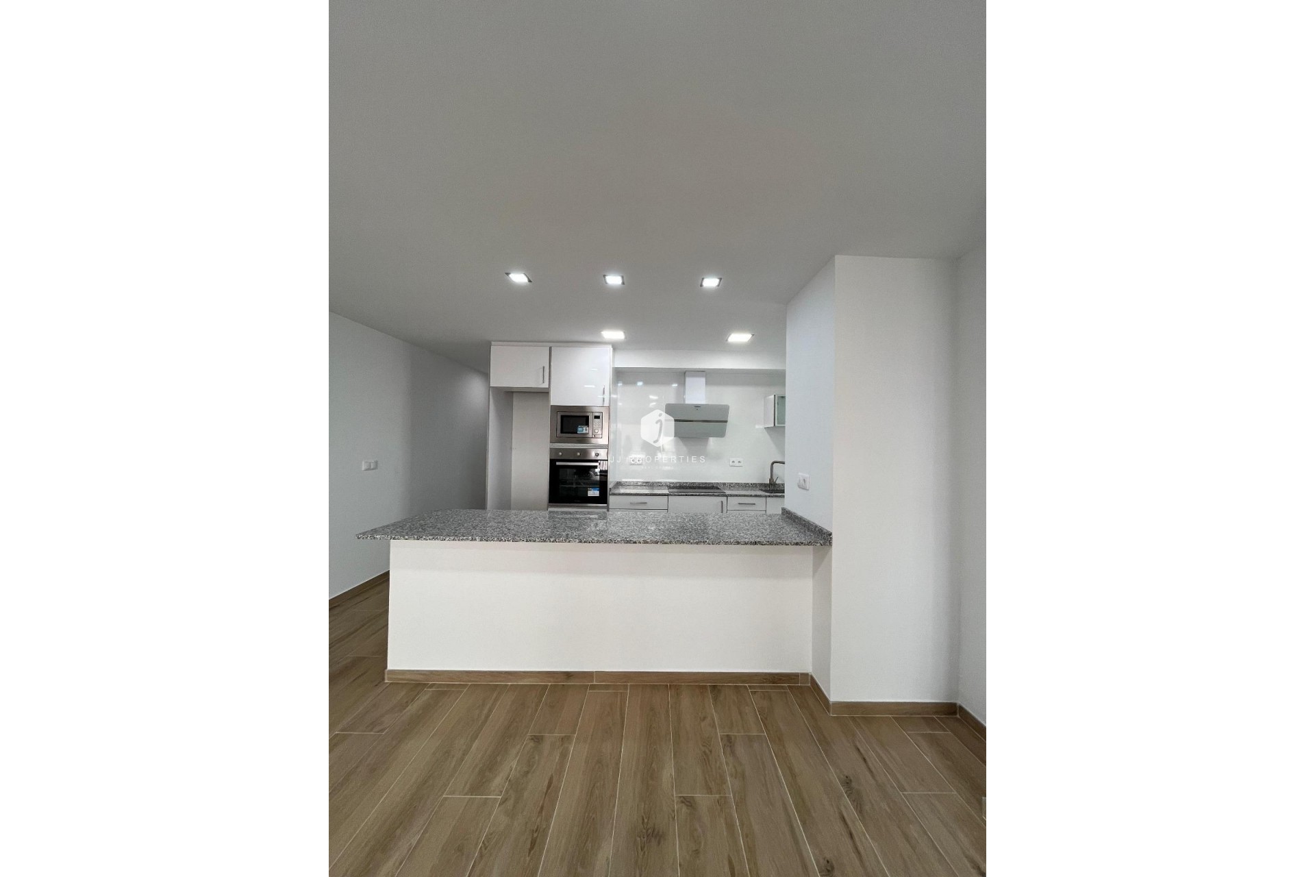 Segunda mano - Apartamento / piso -
Torrevieja - La Mata