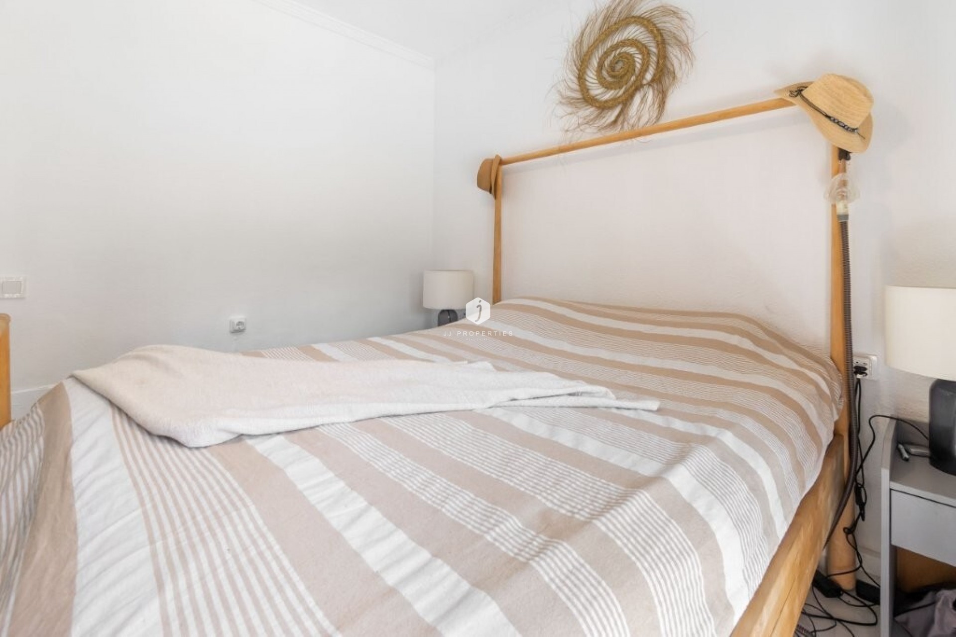 Segunda mano - Apartamento / piso -
Torrevieja - La Rosaleda