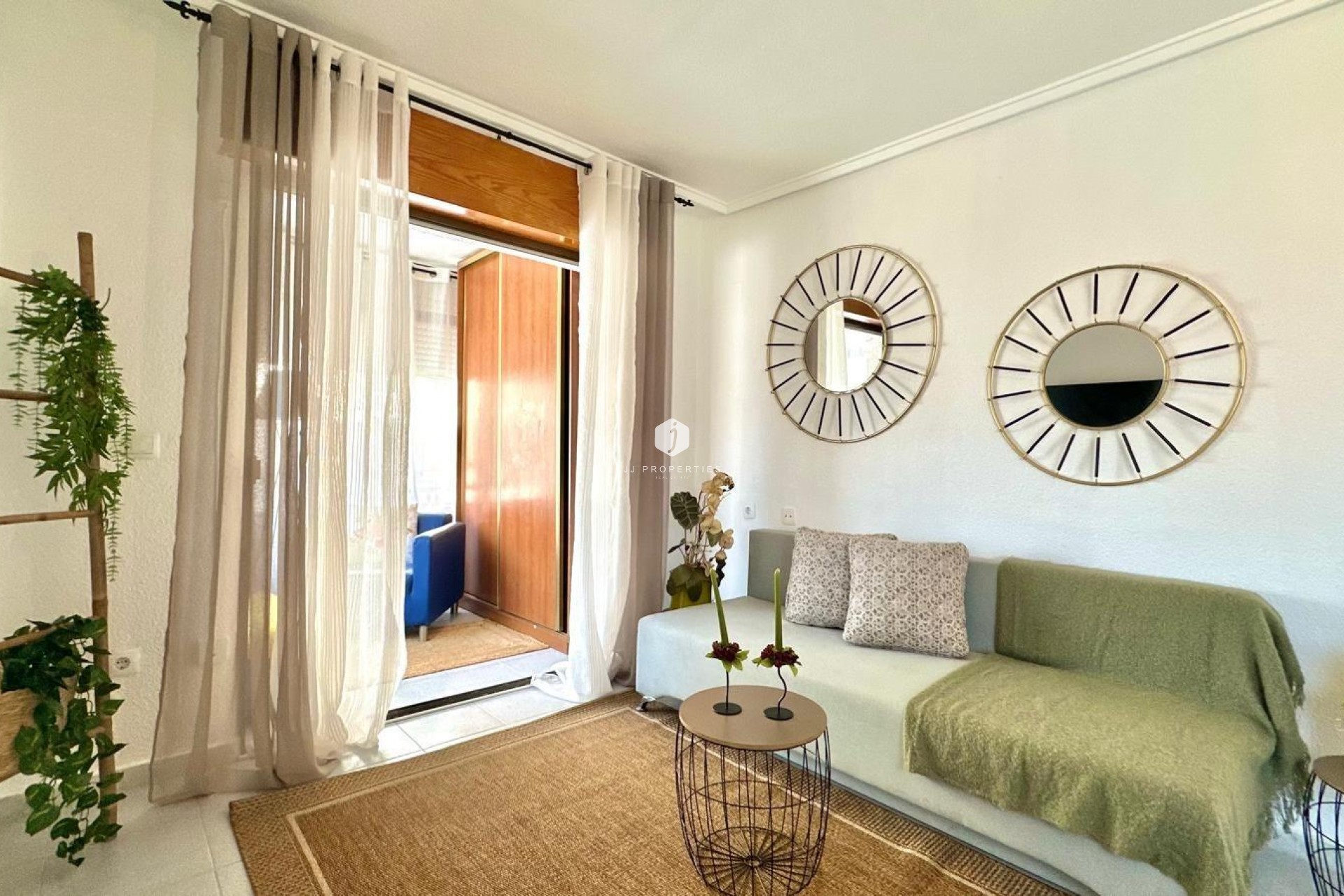 Segunda mano - Apartamento / piso -
Torrevieja - La Siesta - El Salado - Torreta