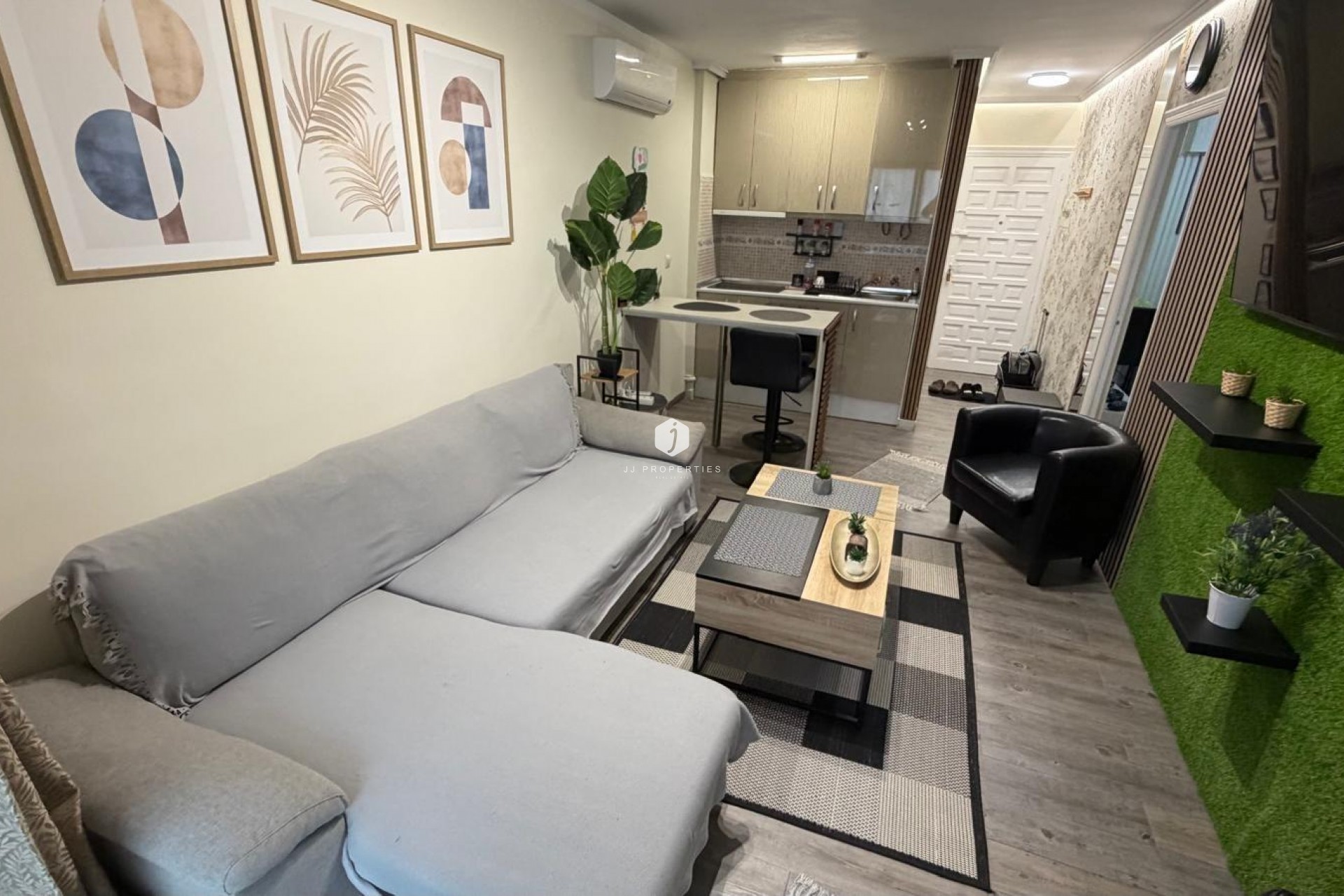 Segunda mano - Apartamento / piso -
Torrevieja - La Siesta - El Salado - Torreta
