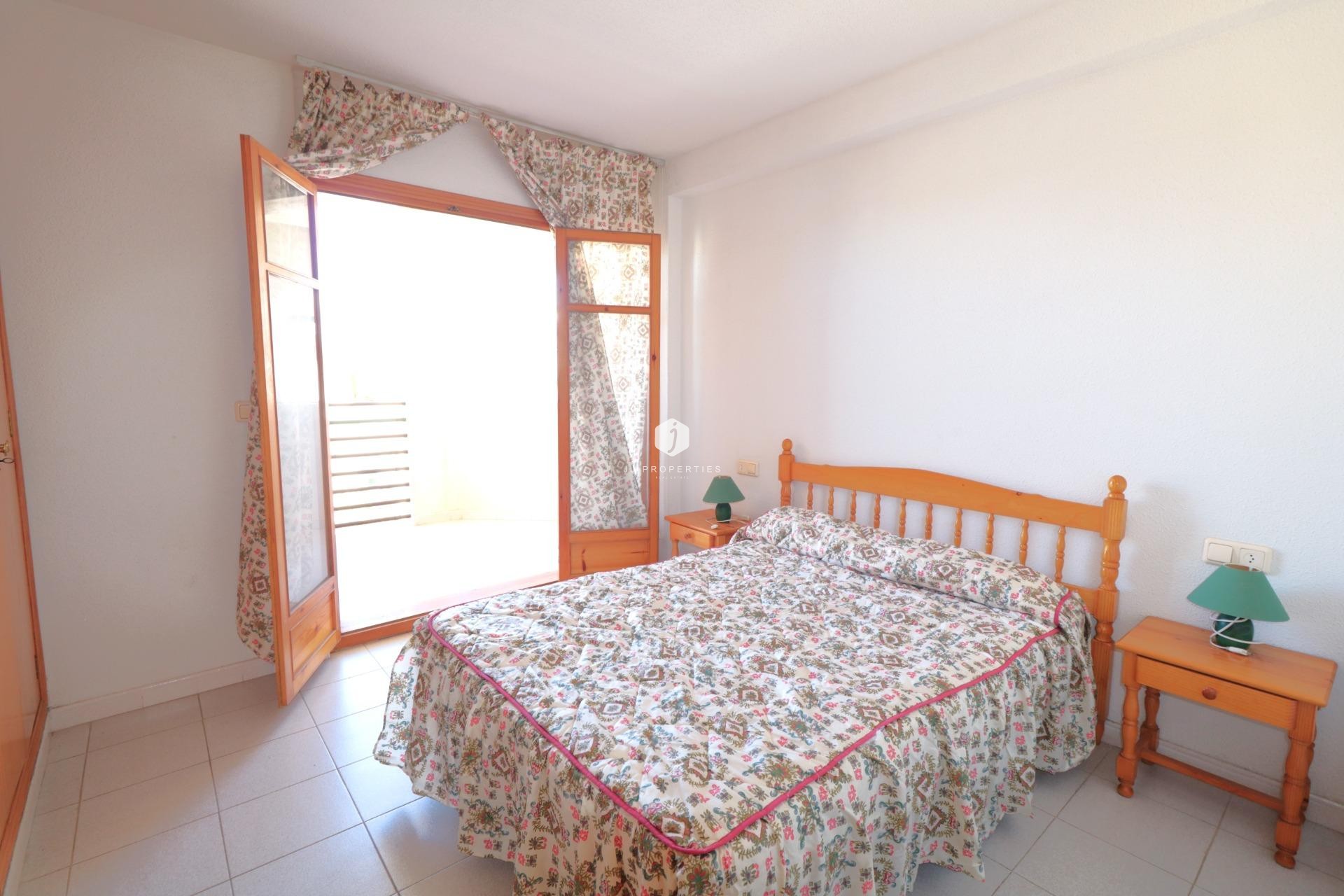 Segunda mano - Apartamento / piso -
Torrevieja - La veleta