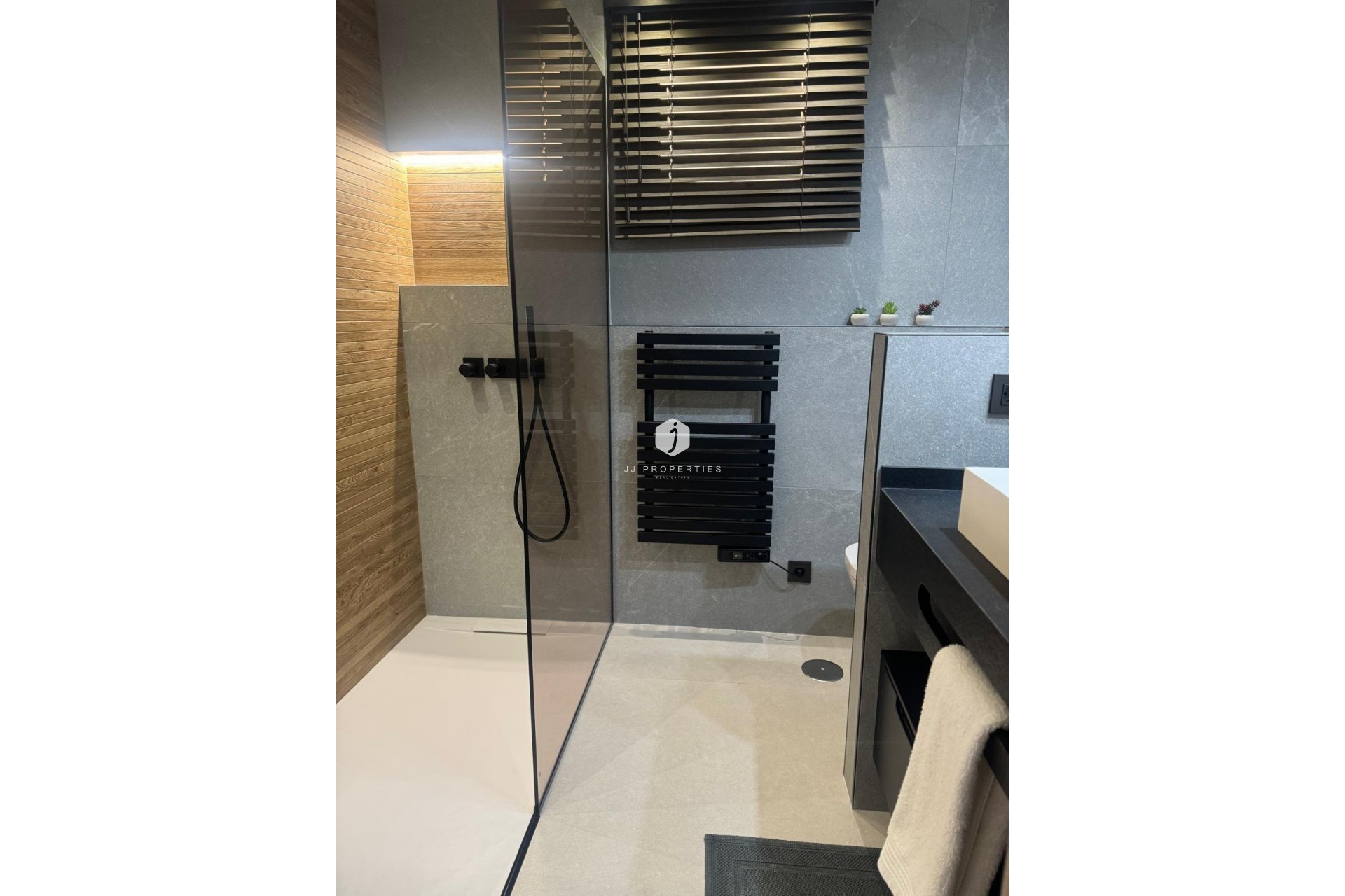 Segunda mano - Apartamento / piso -
Torrevieja - La veleta