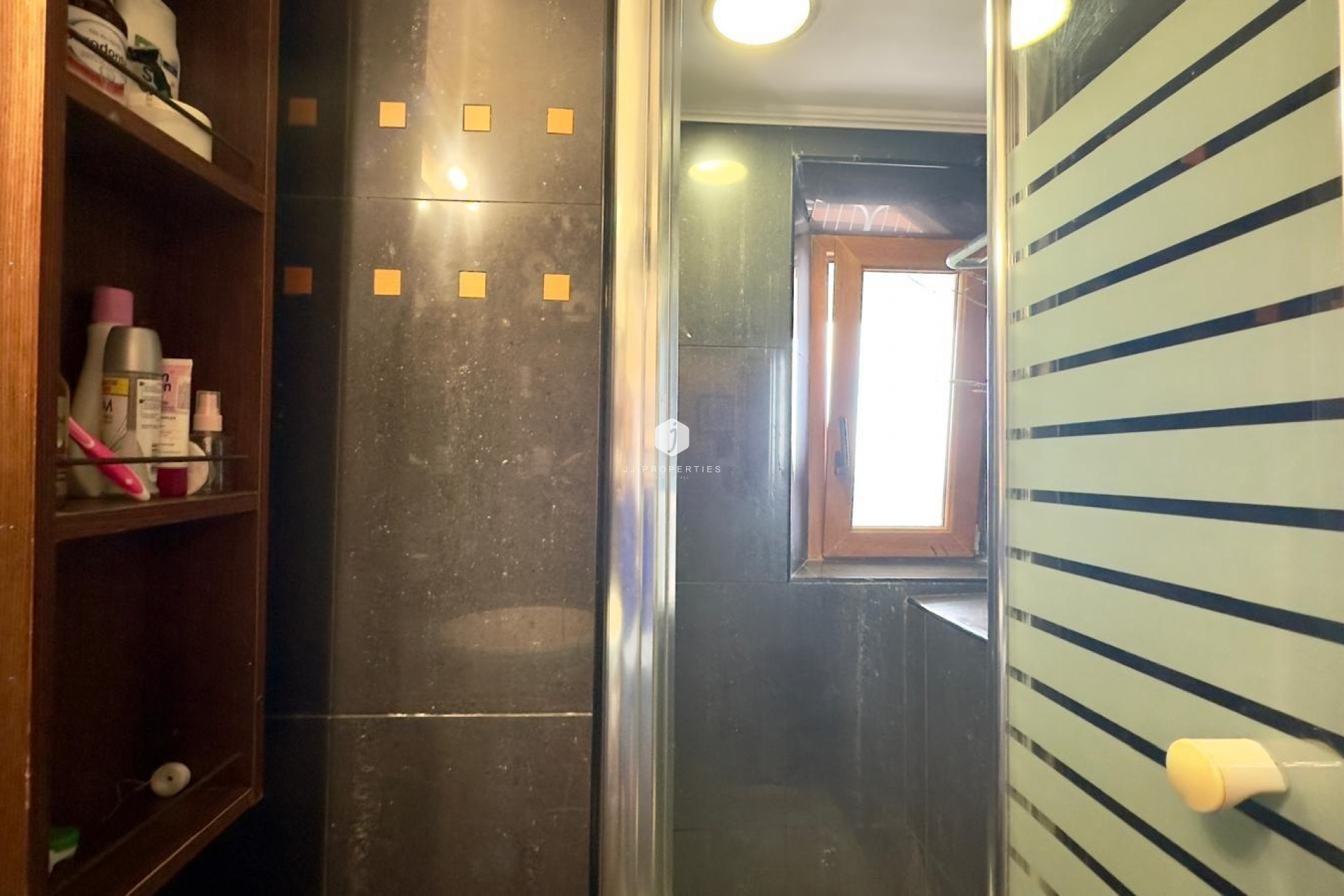 Segunda mano - Apartamento / piso -
Torrevieja - La veleta