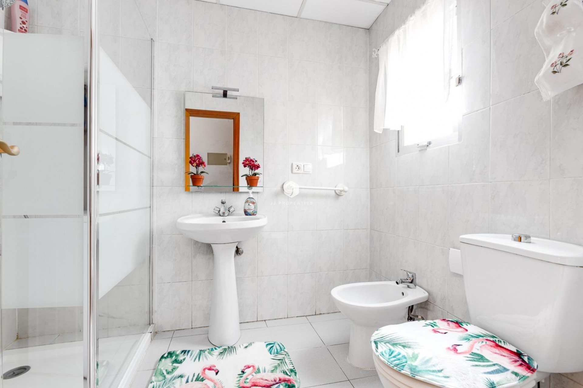 Segunda mano - Apartamento / piso -
Torrevieja - Las Piscinas Naturales