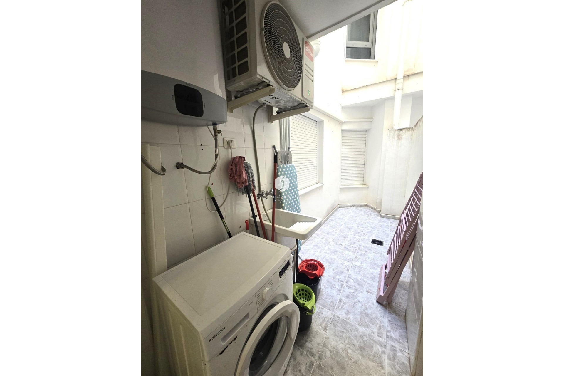 Segunda mano - Apartamento / piso -
Torrevieja - Las Piscinas Naturales