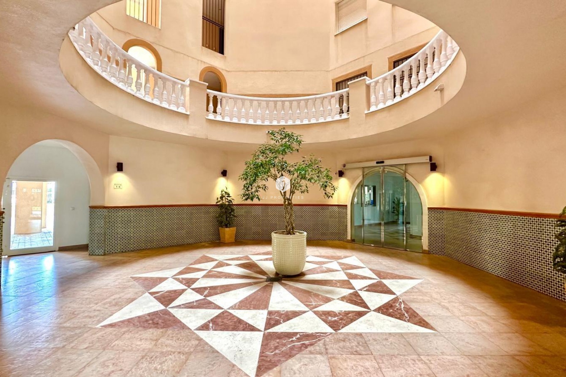 Segunda mano - Apartamento / piso -
Torrevieja - Los Frutales