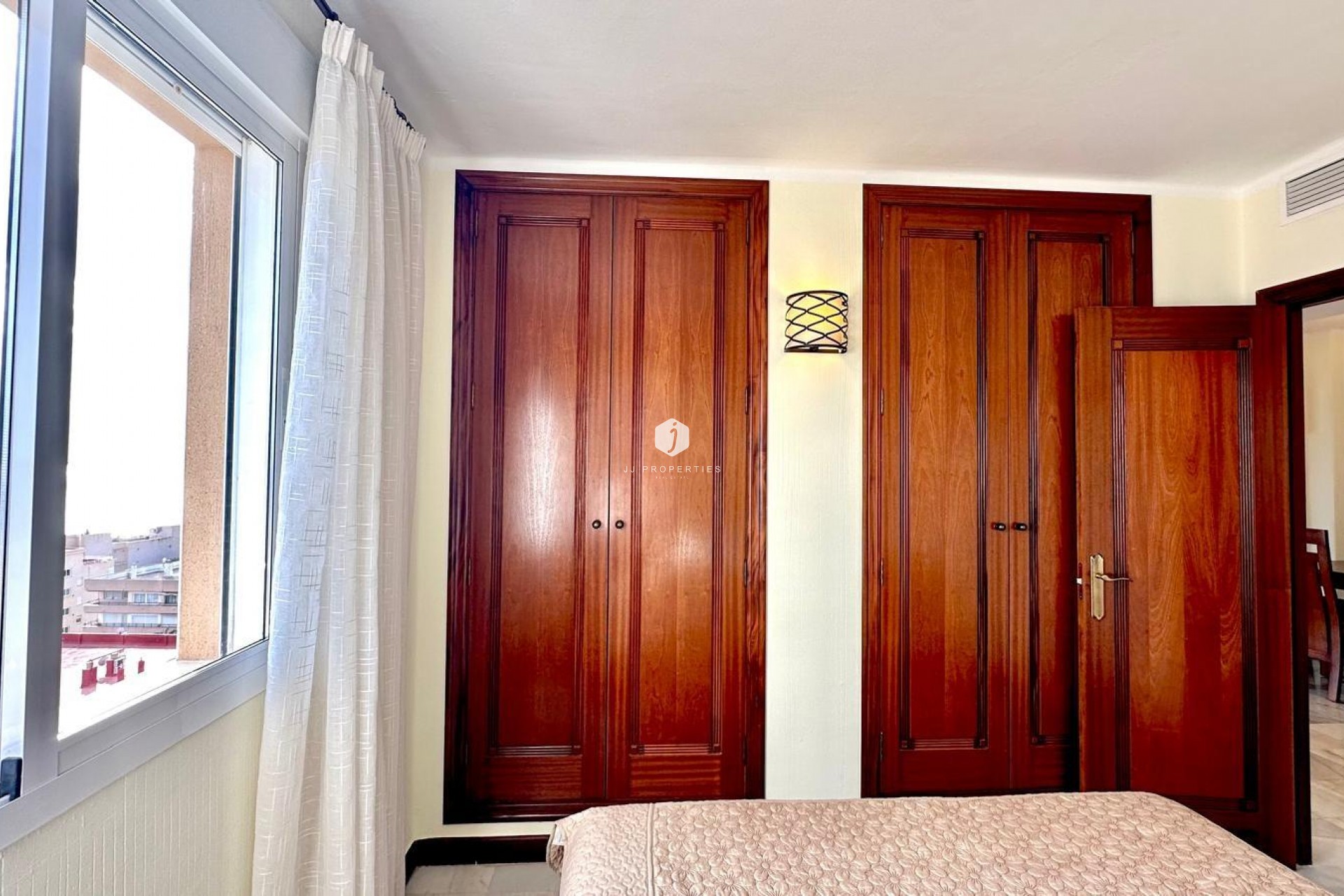 Segunda mano - Apartamento / piso -
Torrevieja - Los Frutales