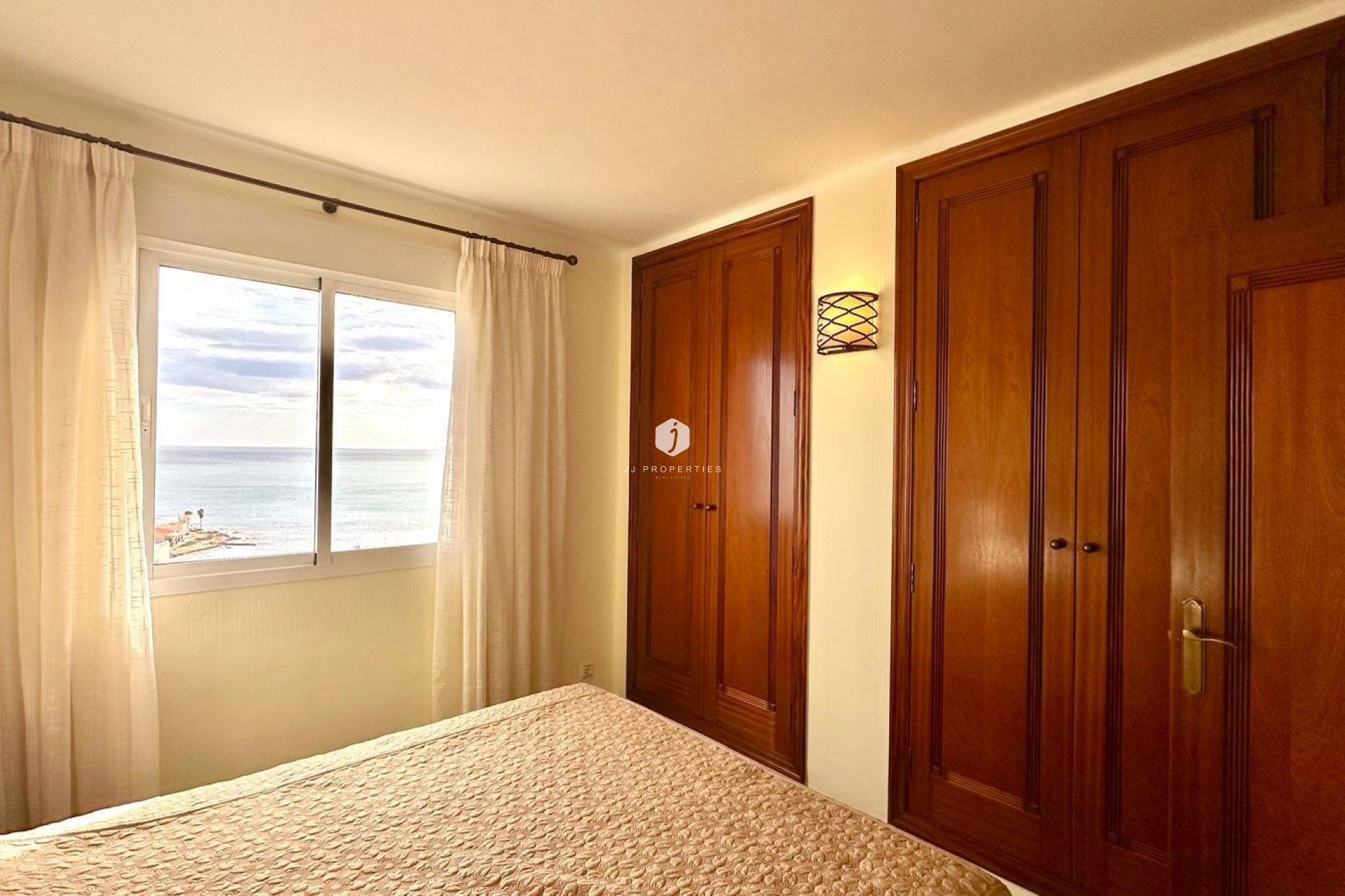 Segunda mano - Apartamento / piso -
Torrevieja - Los Frutales