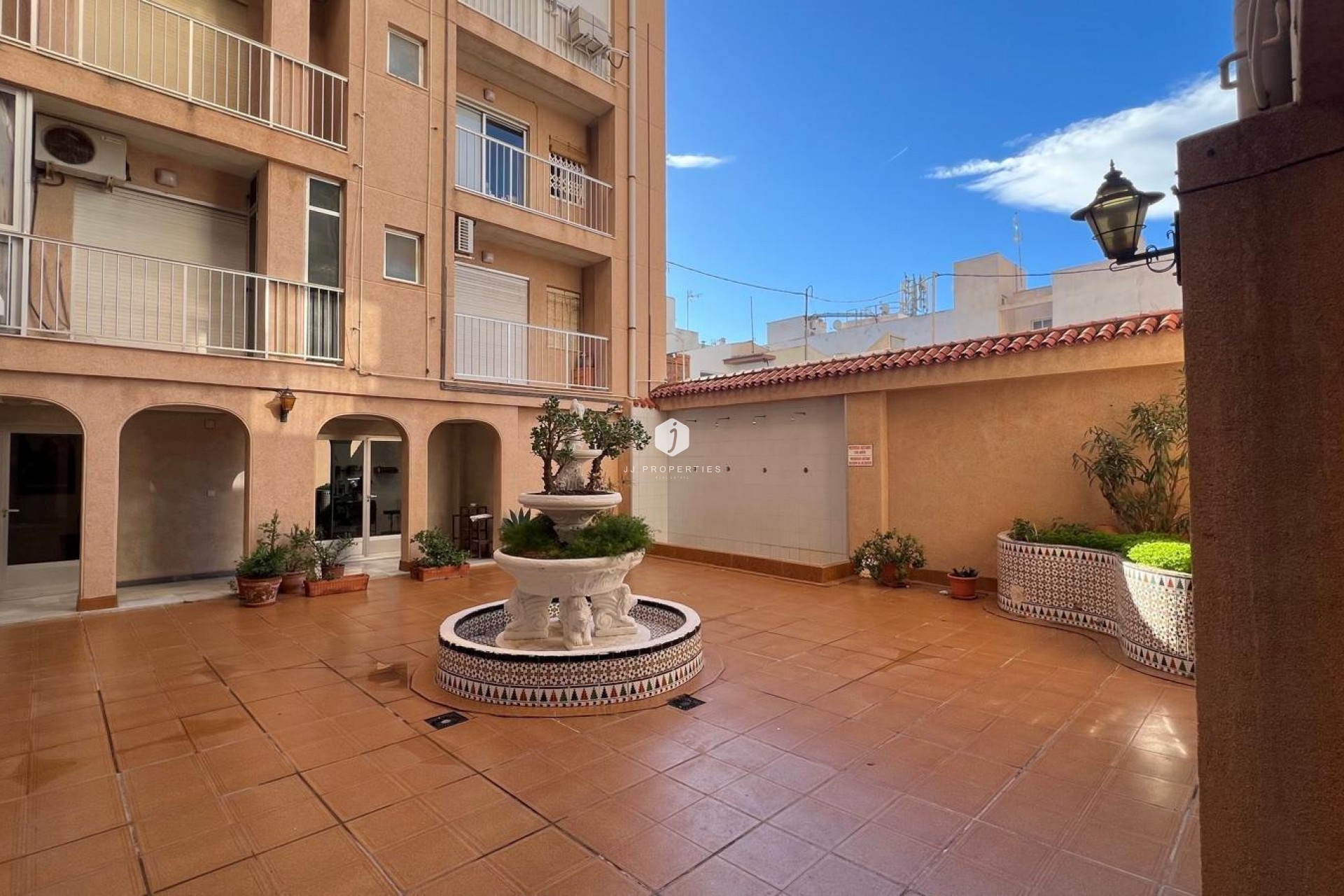 Segunda mano - Apartamento / piso -
Torrevieja - Los Frutales
