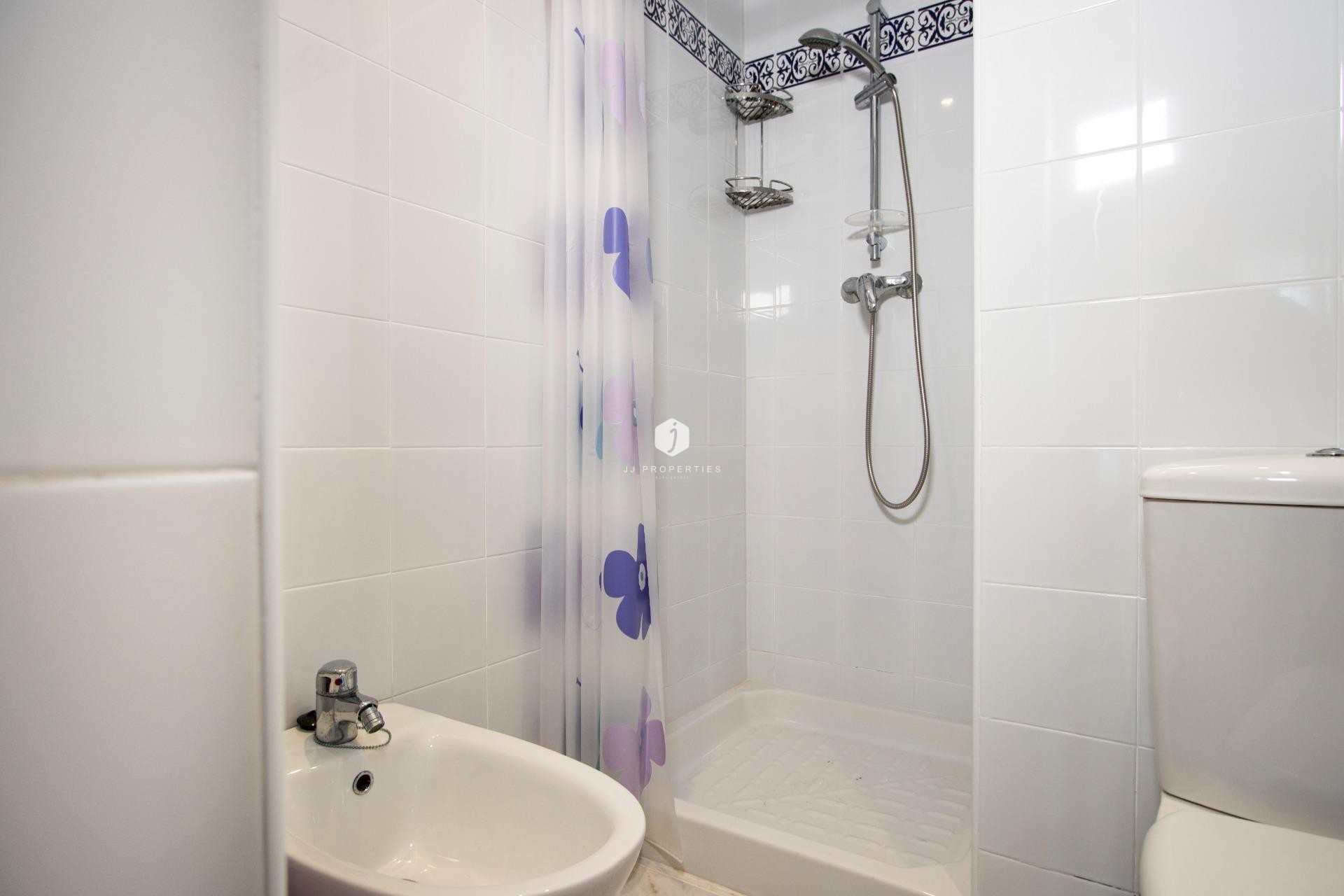Segunda mano - Apartamento / piso -
Torrevieja - Los Frutales