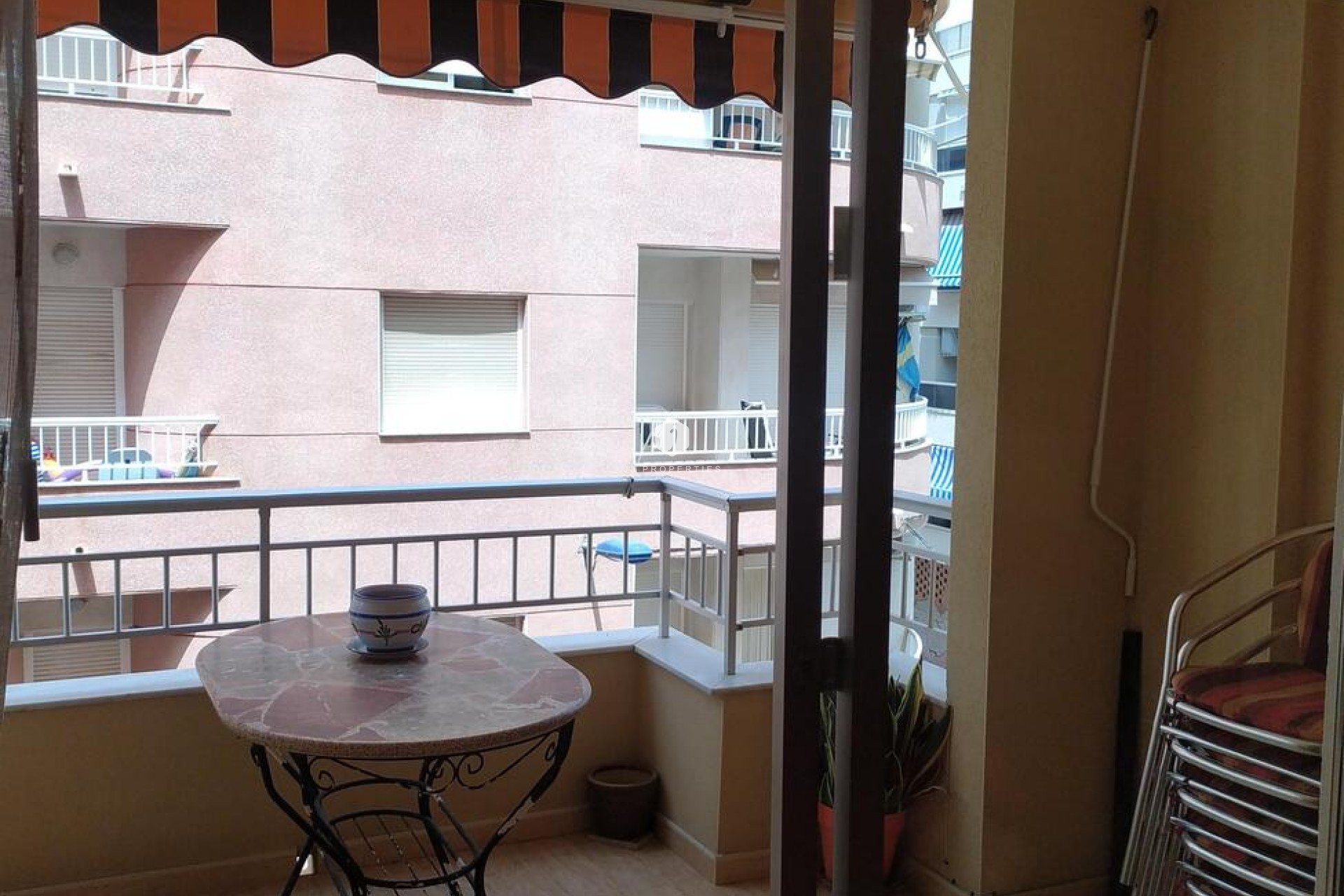 Segunda mano - Apartamento / piso -
Torrevieja - Los Locos