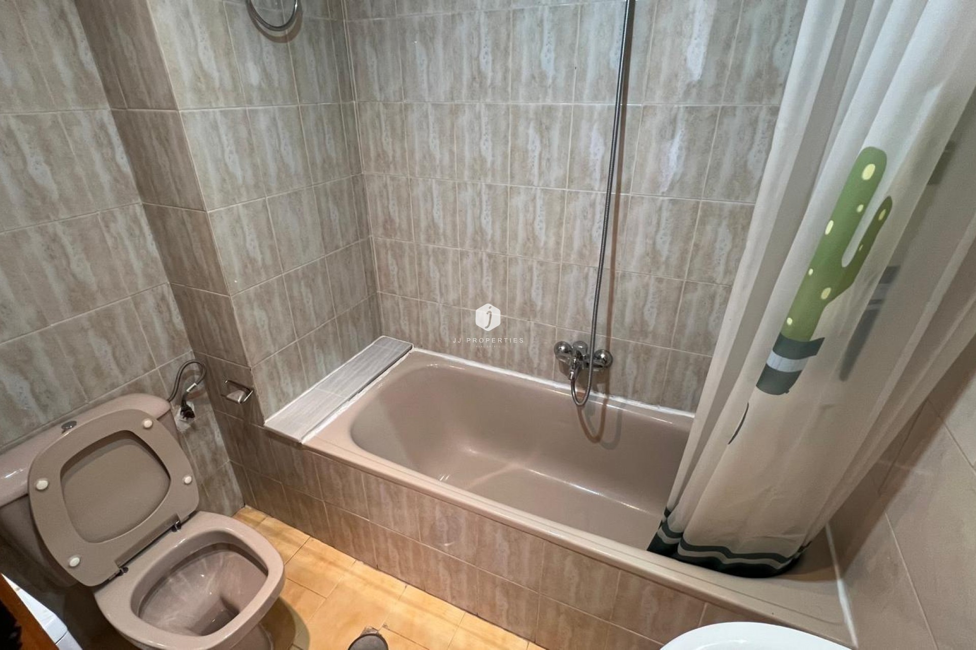 Segunda mano - Apartamento / piso -
Torrevieja - Miramar - Torre Del Moro