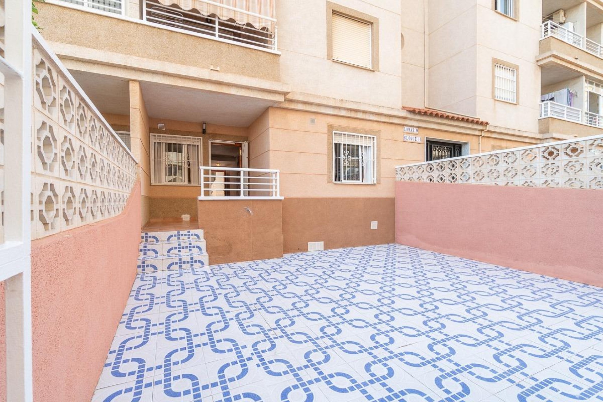 Segunda mano - Apartamento / piso -
Torrevieja - Nueva Torrevieja