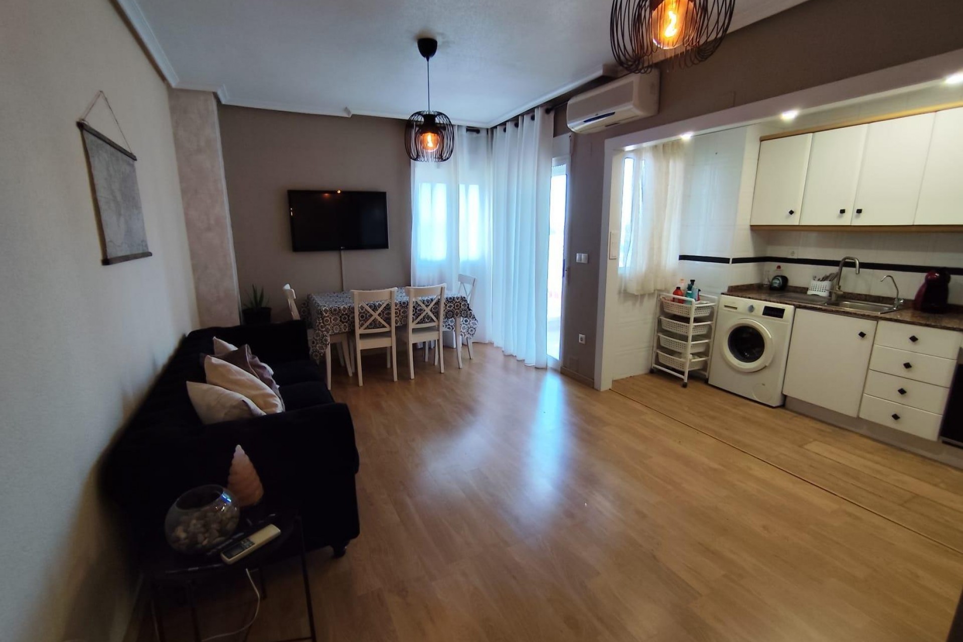 Segunda mano - Apartamento / piso -
Torrevieja - Nueva Torrevieja