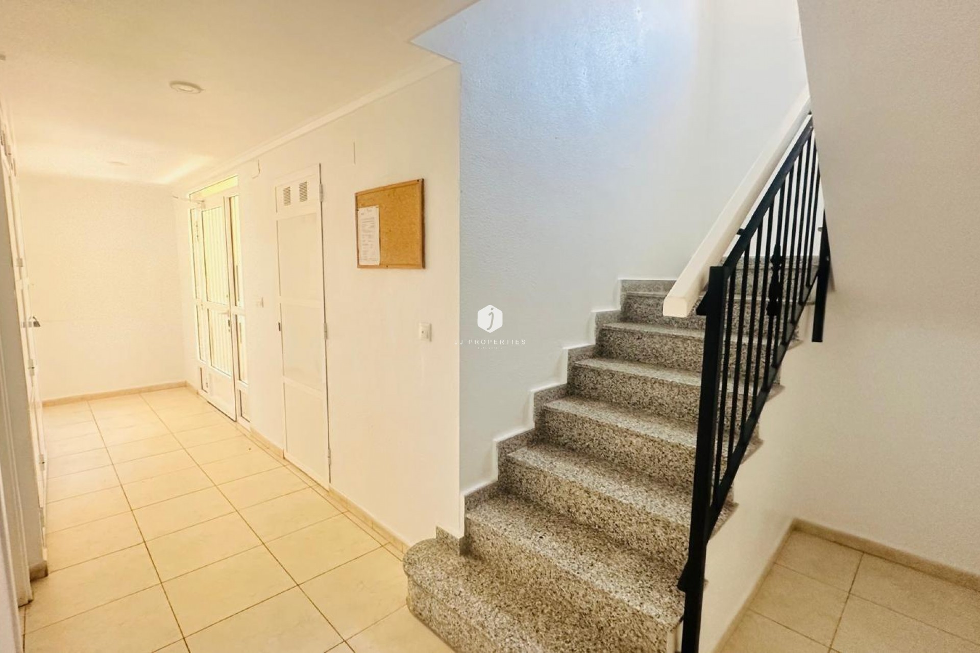 Segunda mano - Apartamento / piso -
Torrevieja - Nueva Torrevieja