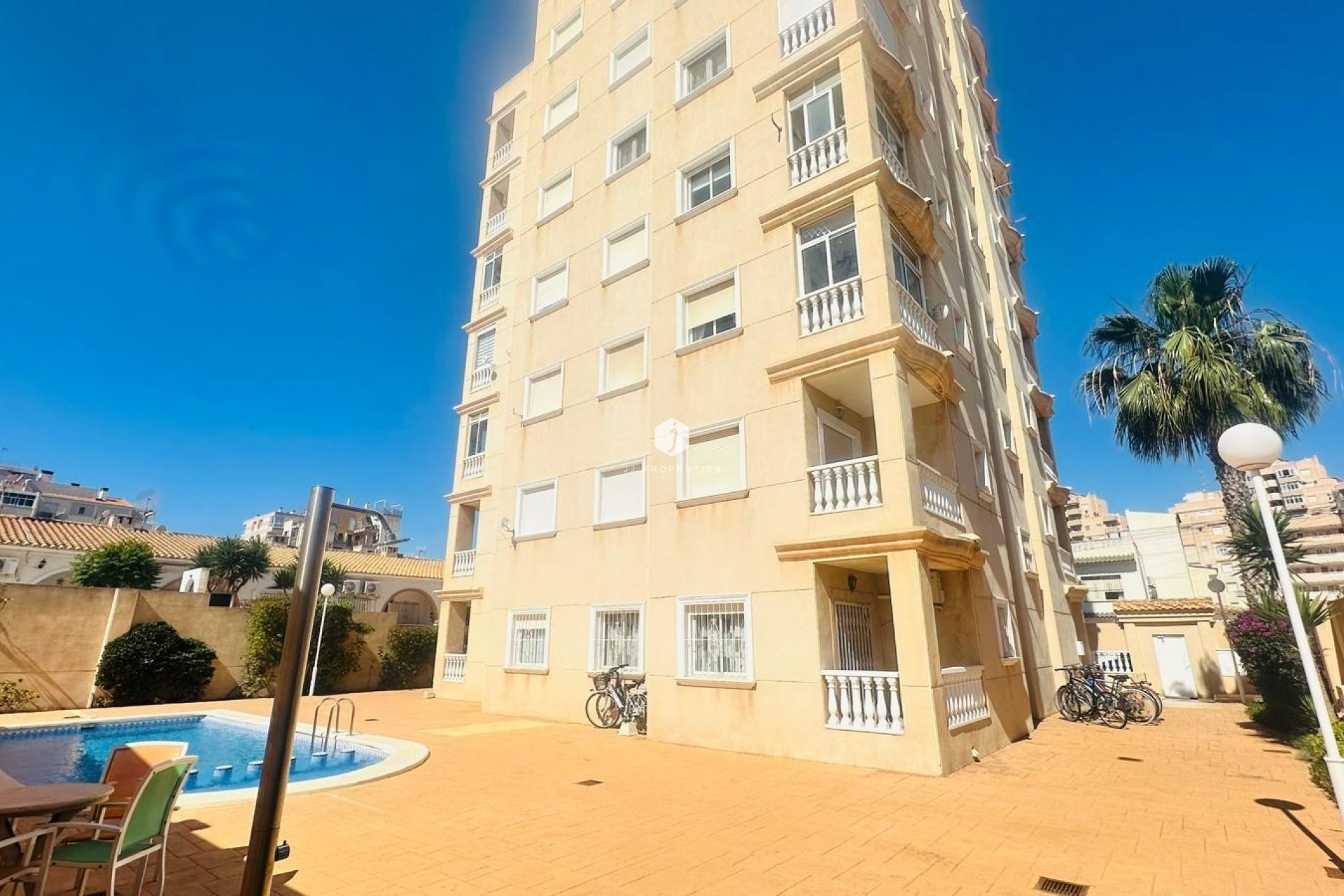 Segunda mano - Apartamento / piso -
Torrevieja - Nueva Torrevieja