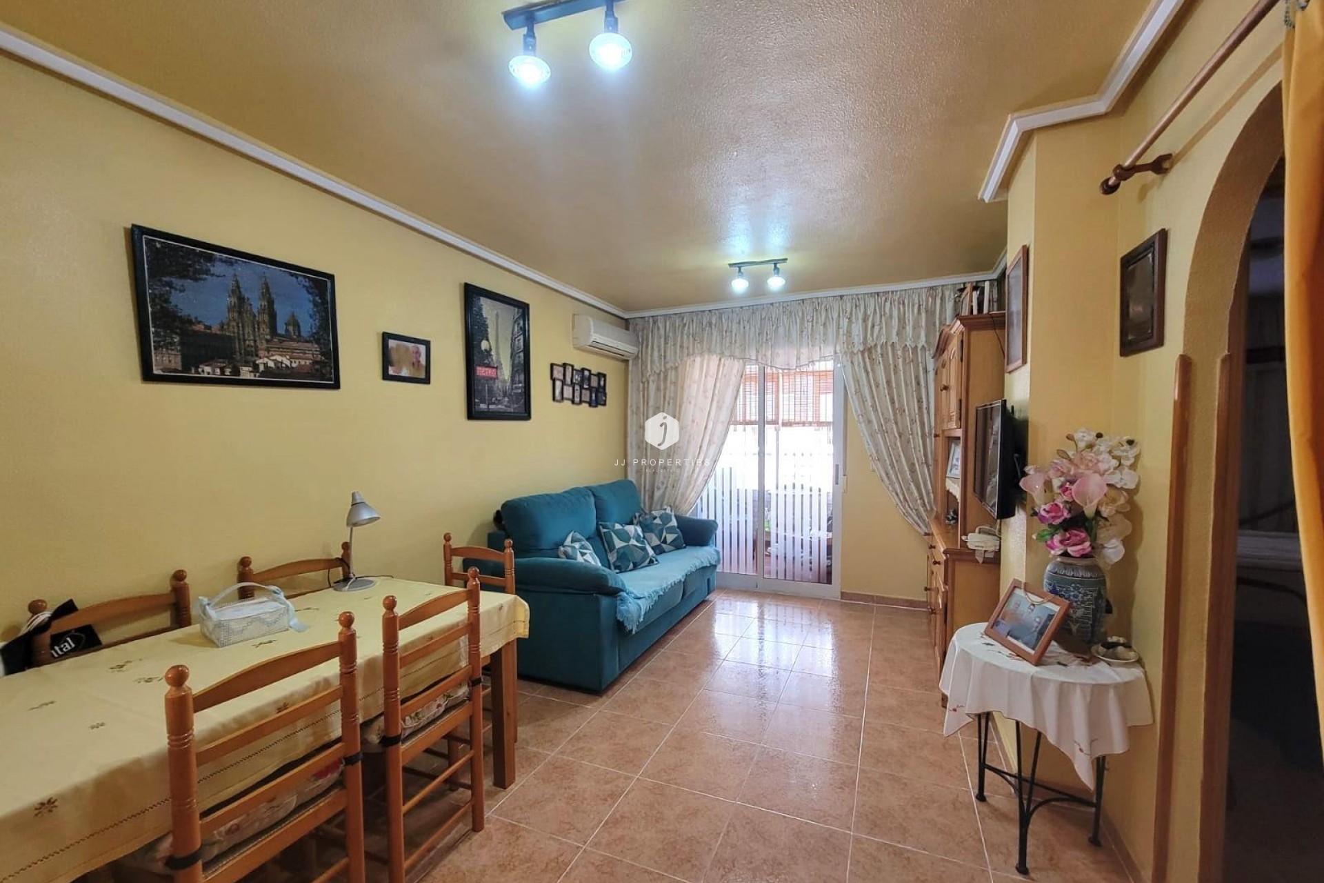 Segunda mano - Apartamento / piso -
Torrevieja - Nueva Torrevieja