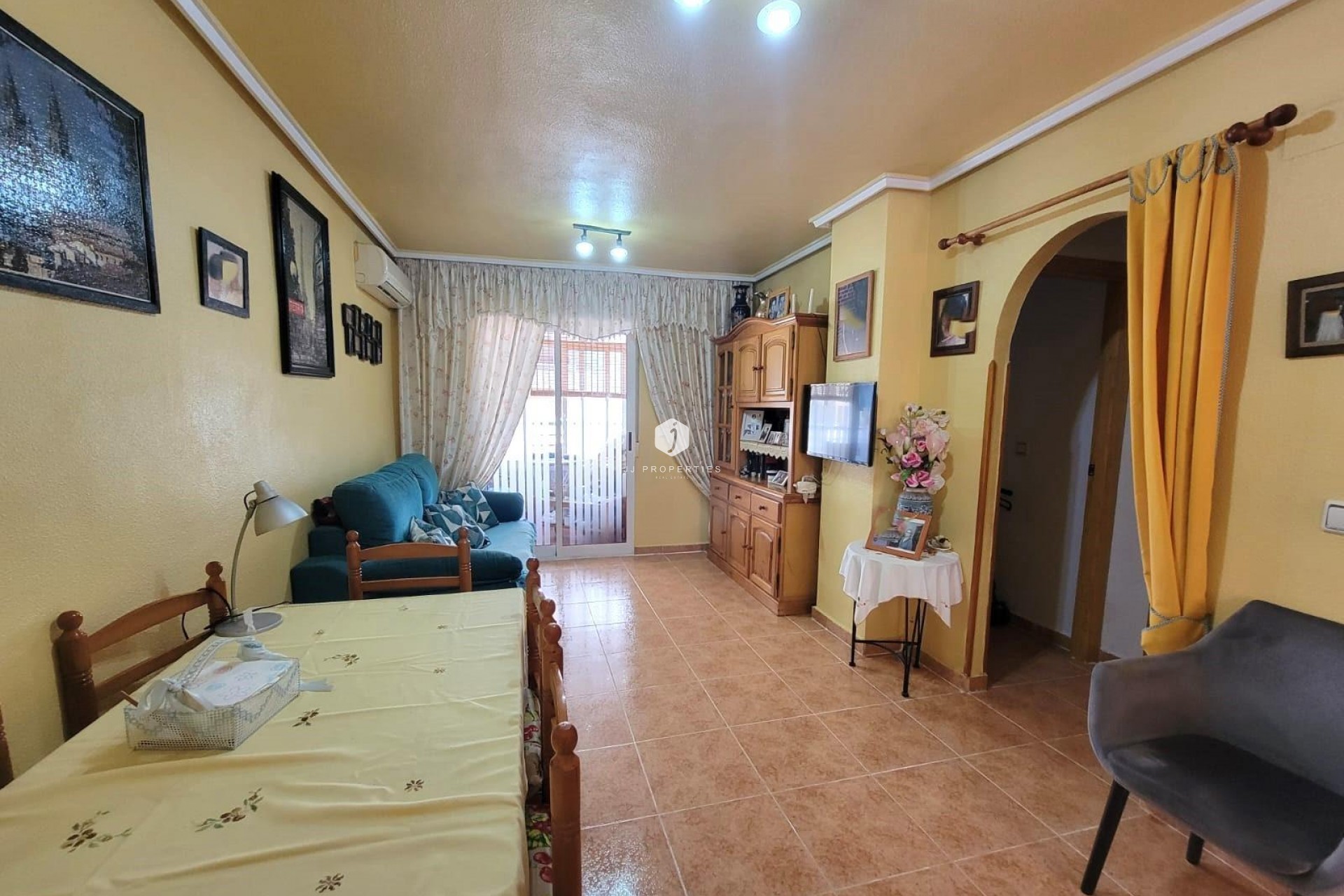Segunda mano - Apartamento / piso -
Torrevieja - Nueva Torrevieja