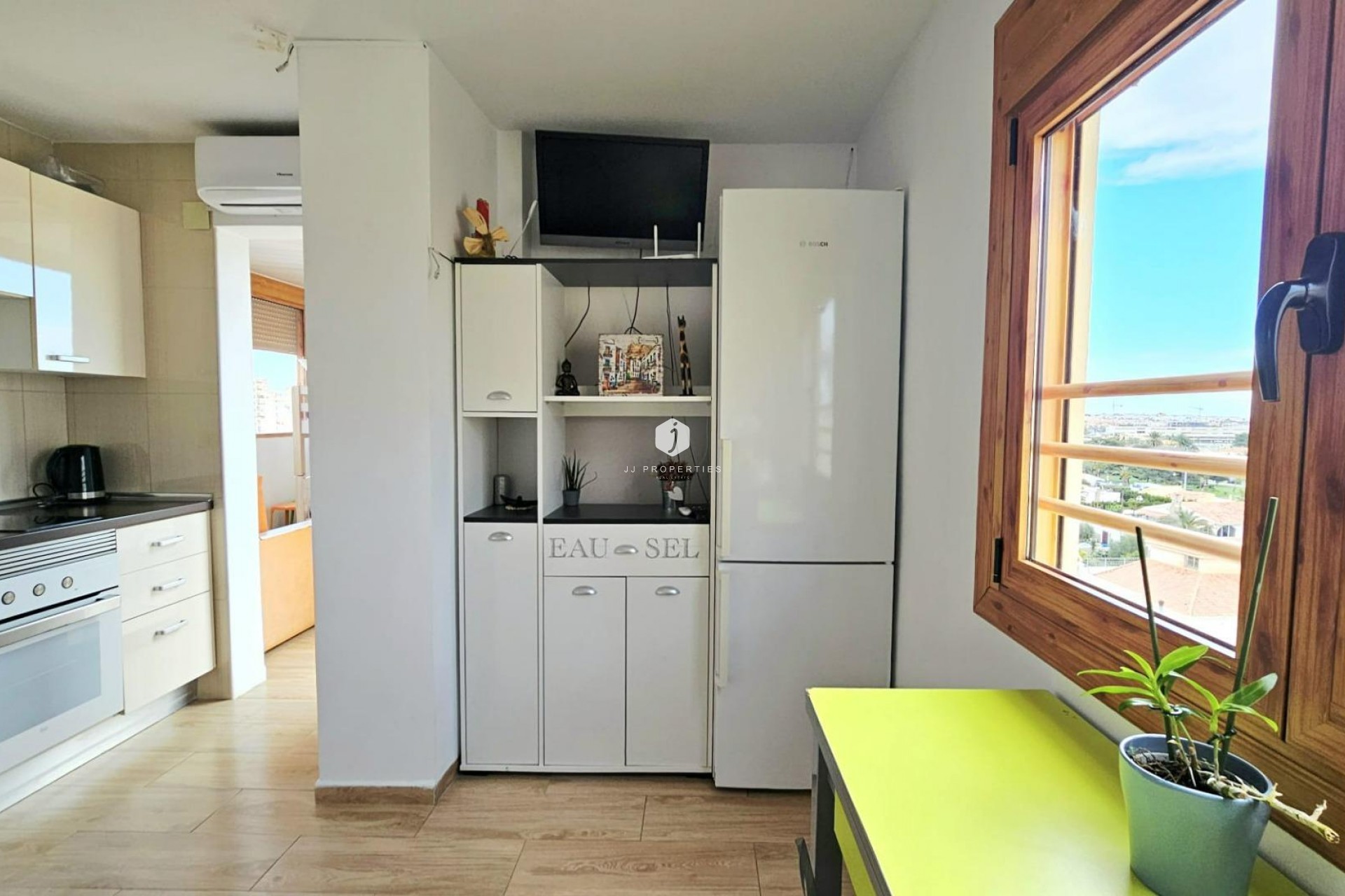 Segunda mano - Apartamento / piso -
Torrevieja - Nueva Torrevieja