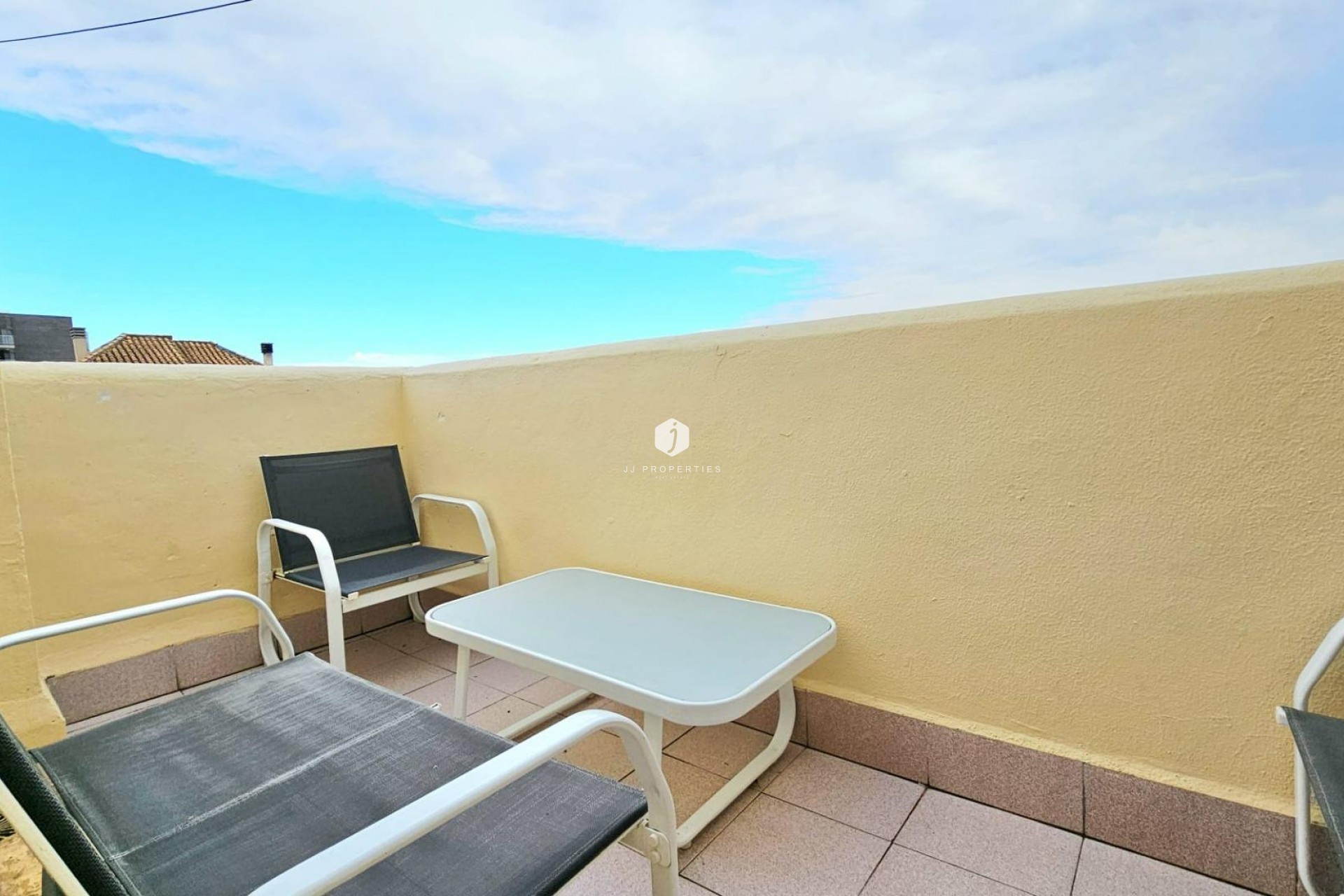 Segunda mano - Apartamento / piso -
Torrevieja - Nueva Torrevieja