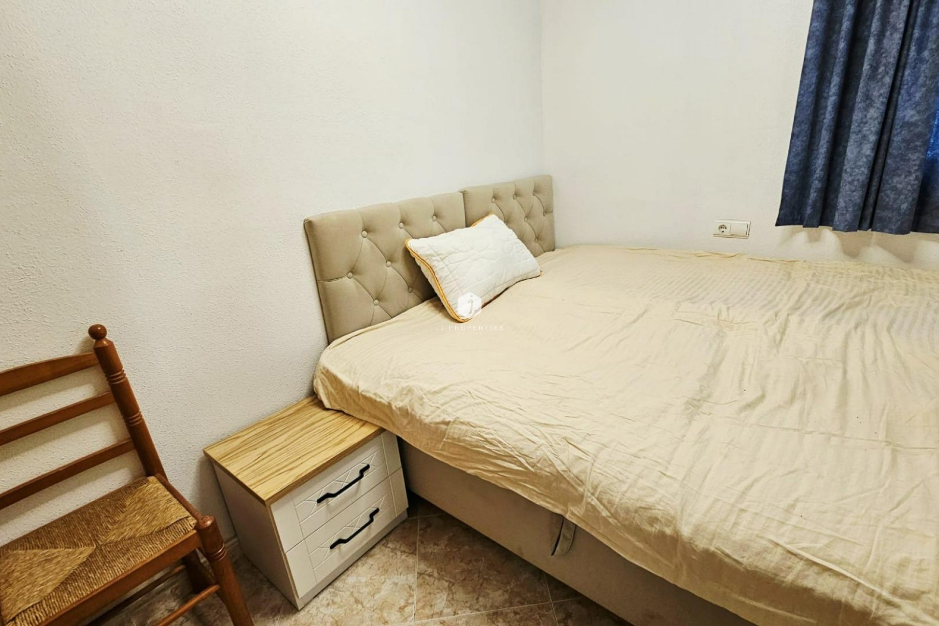 Segunda mano - Apartamento / piso -
Torrevieja - Nueva Torrevieja