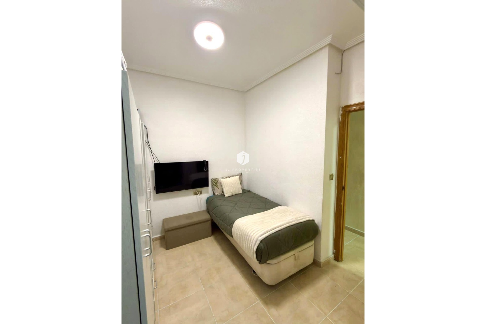 Segunda mano - Apartamento / piso -
Torrevieja - Nueva Torrevieja