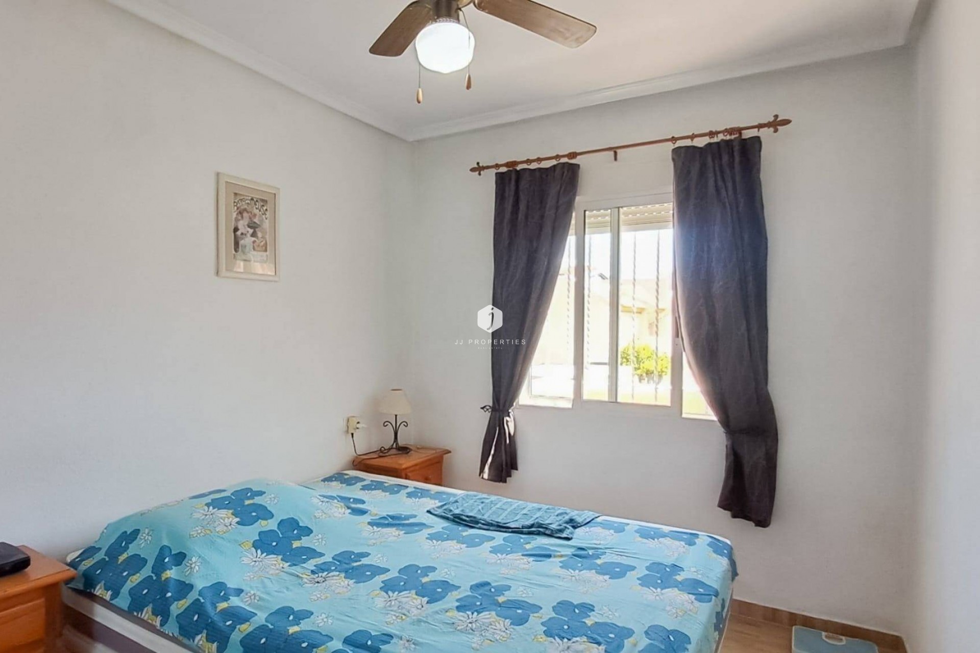 Segunda mano - Apartamento / piso -
Torrevieja - Parque Acuático - Sector 25