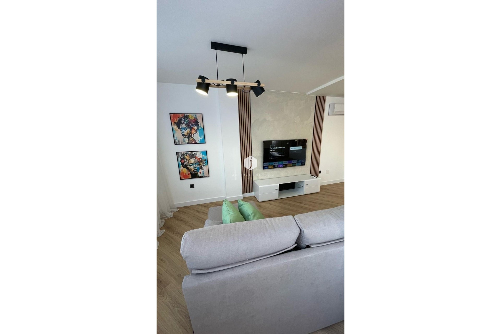 Segunda mano - Apartamento / piso -
Torrevieja - PARQUE DE LAS NACIONES