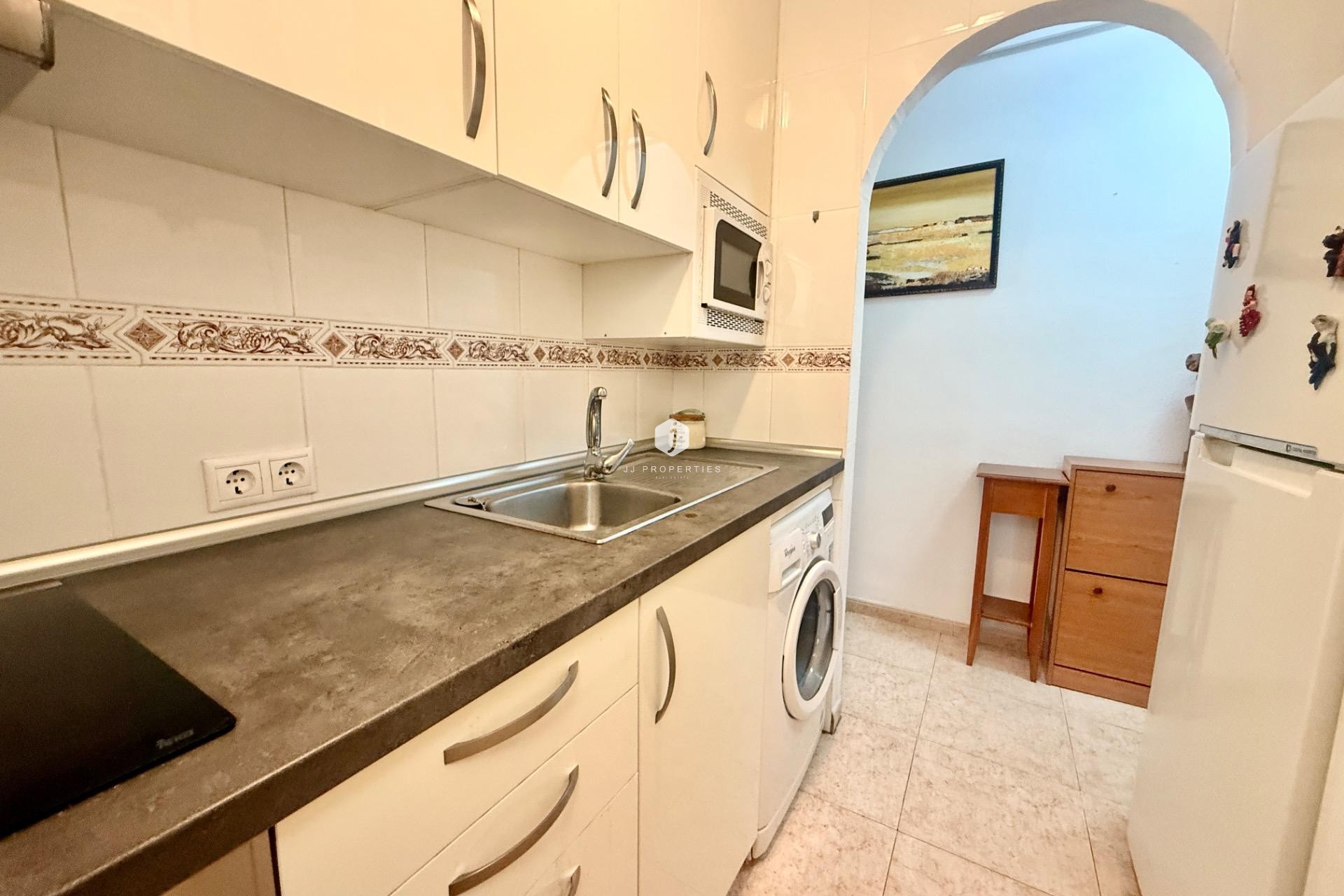 Segunda mano - Apartamento / piso -
Torrevieja - PARQUE DE LAS NACIONES