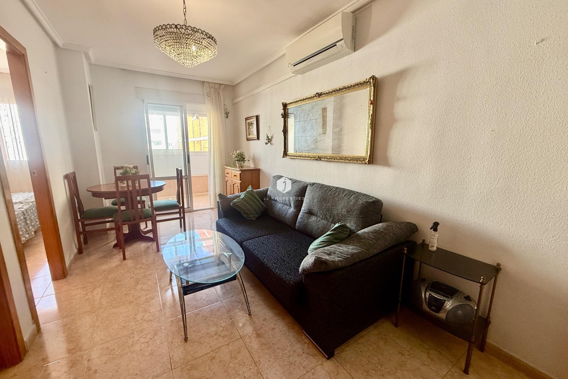 Segunda mano - Apartamento / piso -
Torrevieja - PARQUE DE LAS NACIONES