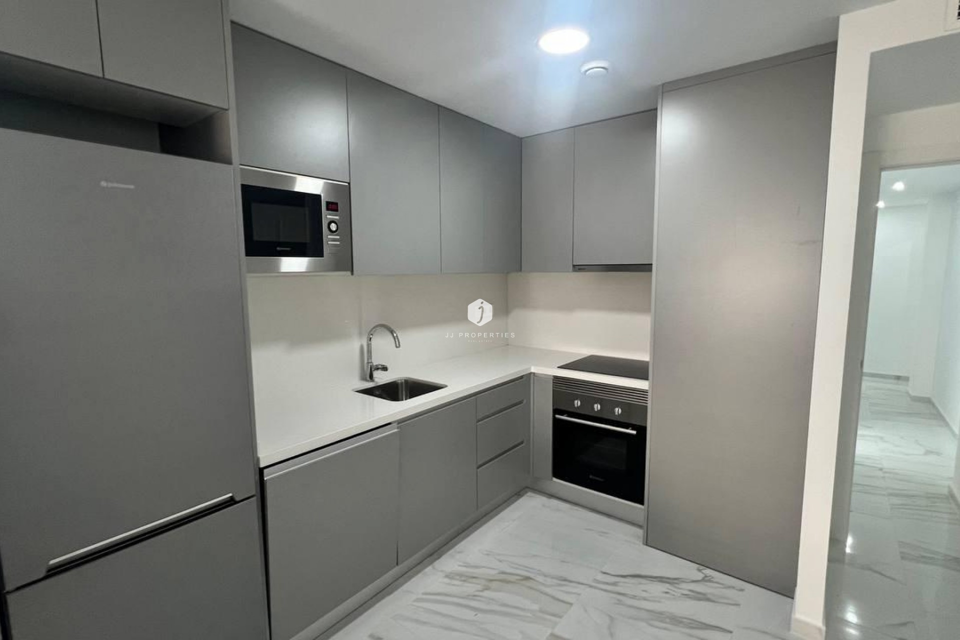 Segunda mano - Apartamento / piso -
Torrevieja - PARQUE DE LAS NACIONES