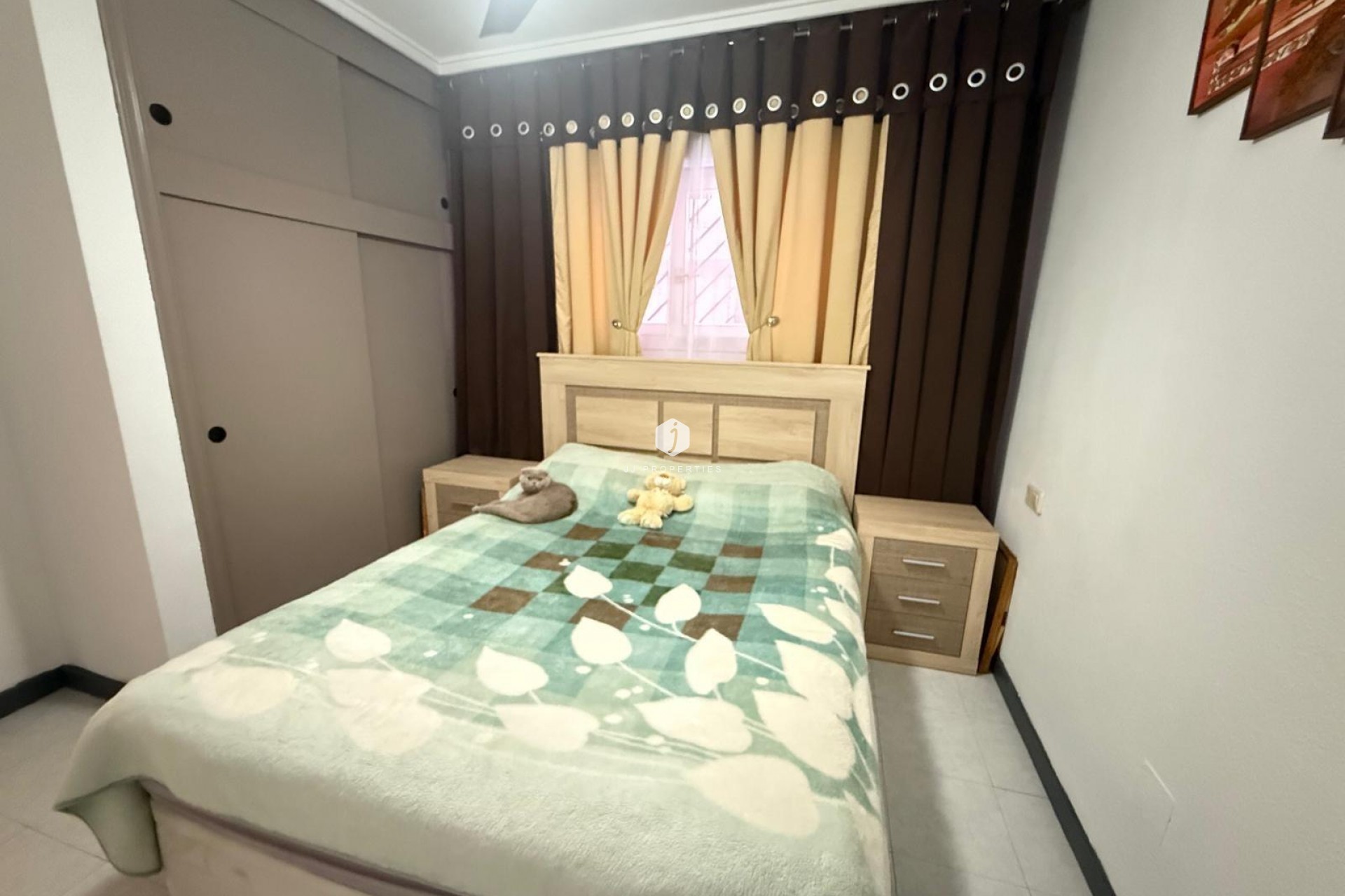 Segunda mano - Apartamento / piso -
Torrevieja - PARQUE DE LAS NACIONES