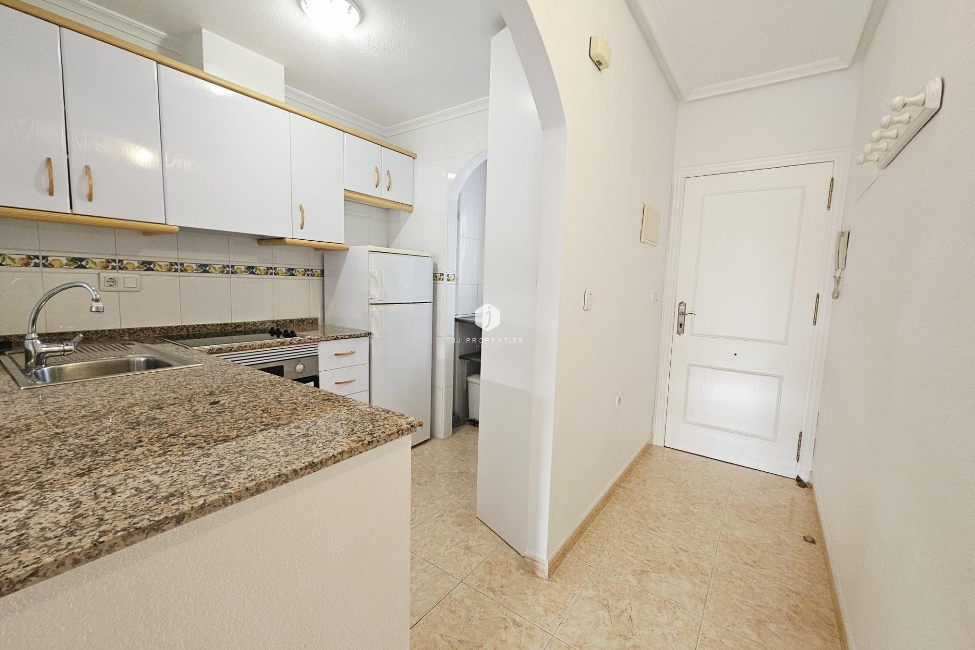 Segunda mano - Apartamento / piso -
Torrevieja - PARQUE DE LAS NACIONES