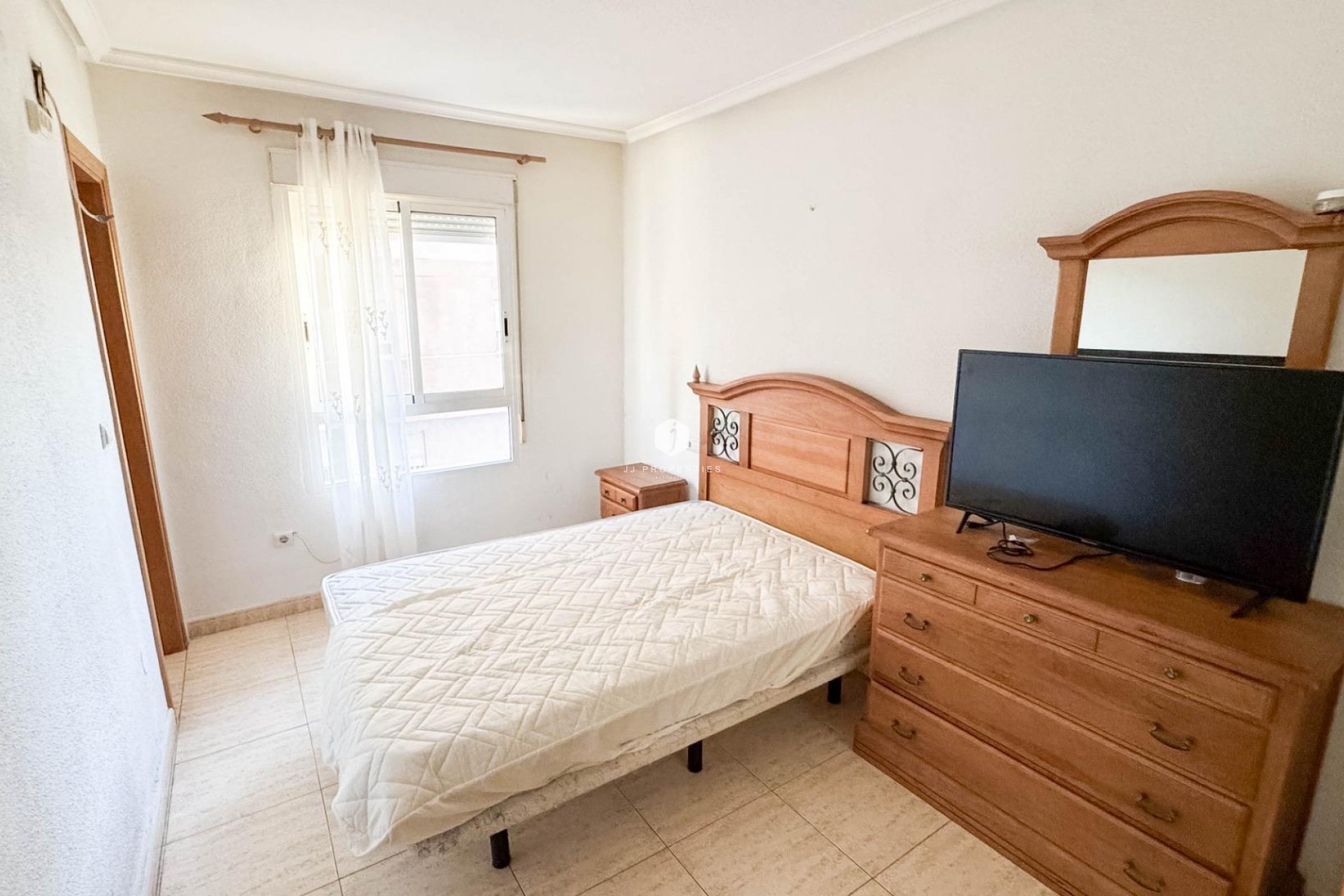 Segunda mano - Apartamento / piso -
Torrevieja - PARQUE DE LAS NACIONES