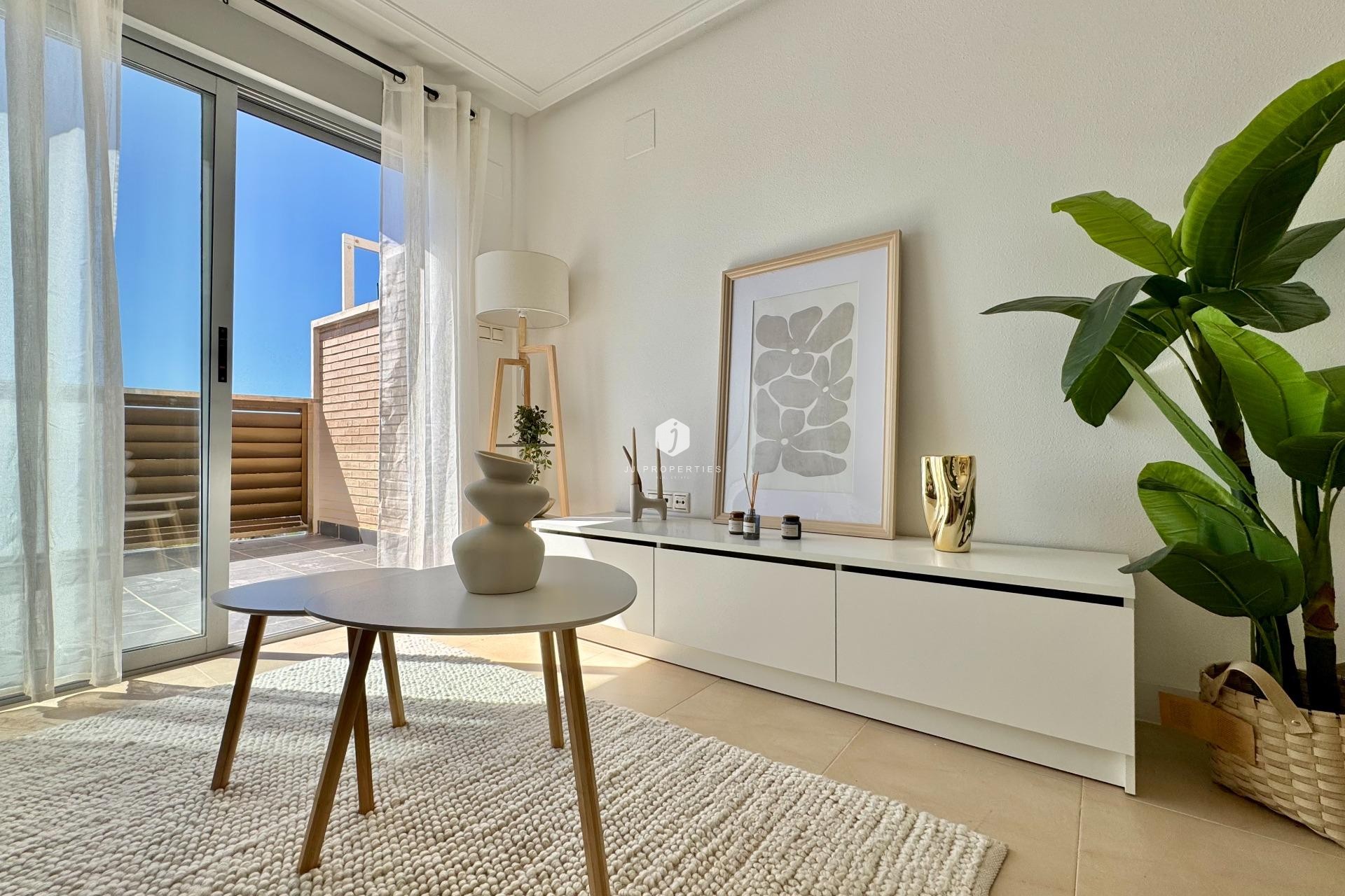 Segunda mano - Apartamento / piso -
Torrevieja - PARQUE DE LAS NACIONES