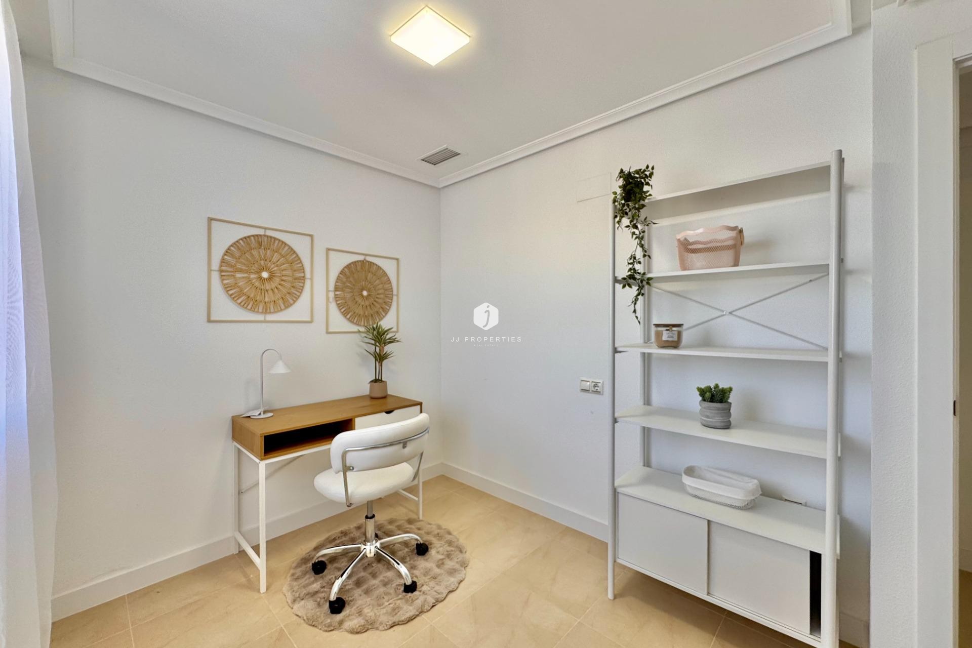 Segunda mano - Apartamento / piso -
Torrevieja - PARQUE DE LAS NACIONES