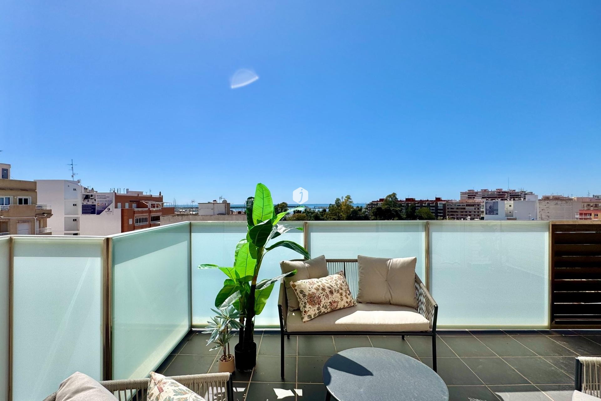 Segunda mano - Apartamento / piso -
Torrevieja - PARQUE DE LAS NACIONES