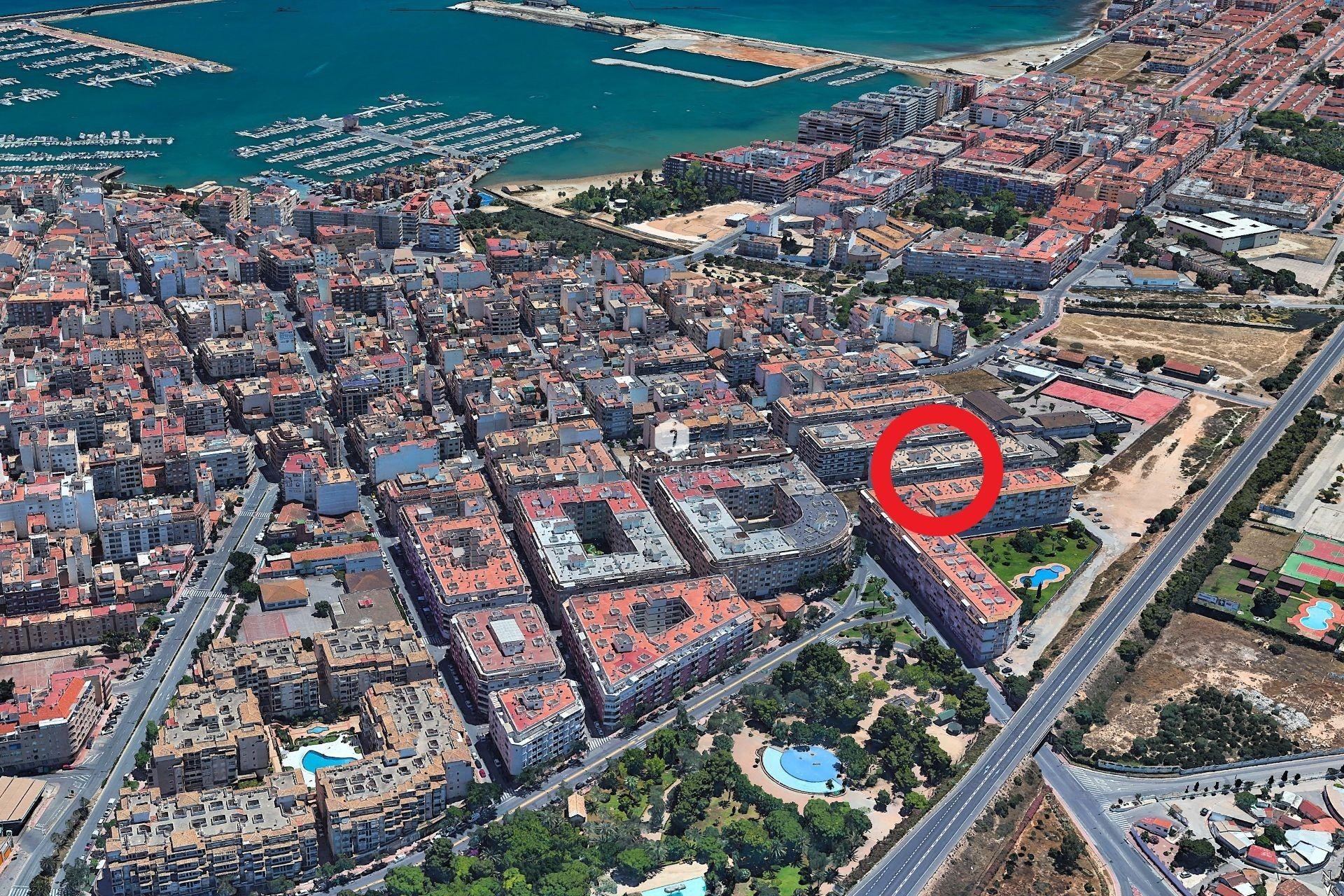 Segunda mano - Apartamento / piso -
Torrevieja - PARQUE DE LAS NACIONES