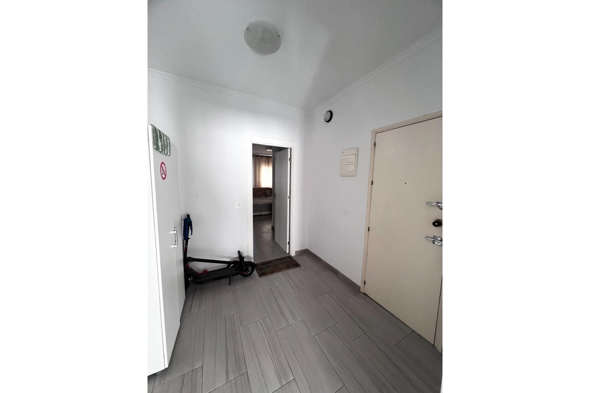 Segunda mano - Apartamento / piso -
Torrevieja - Paseo maritimo