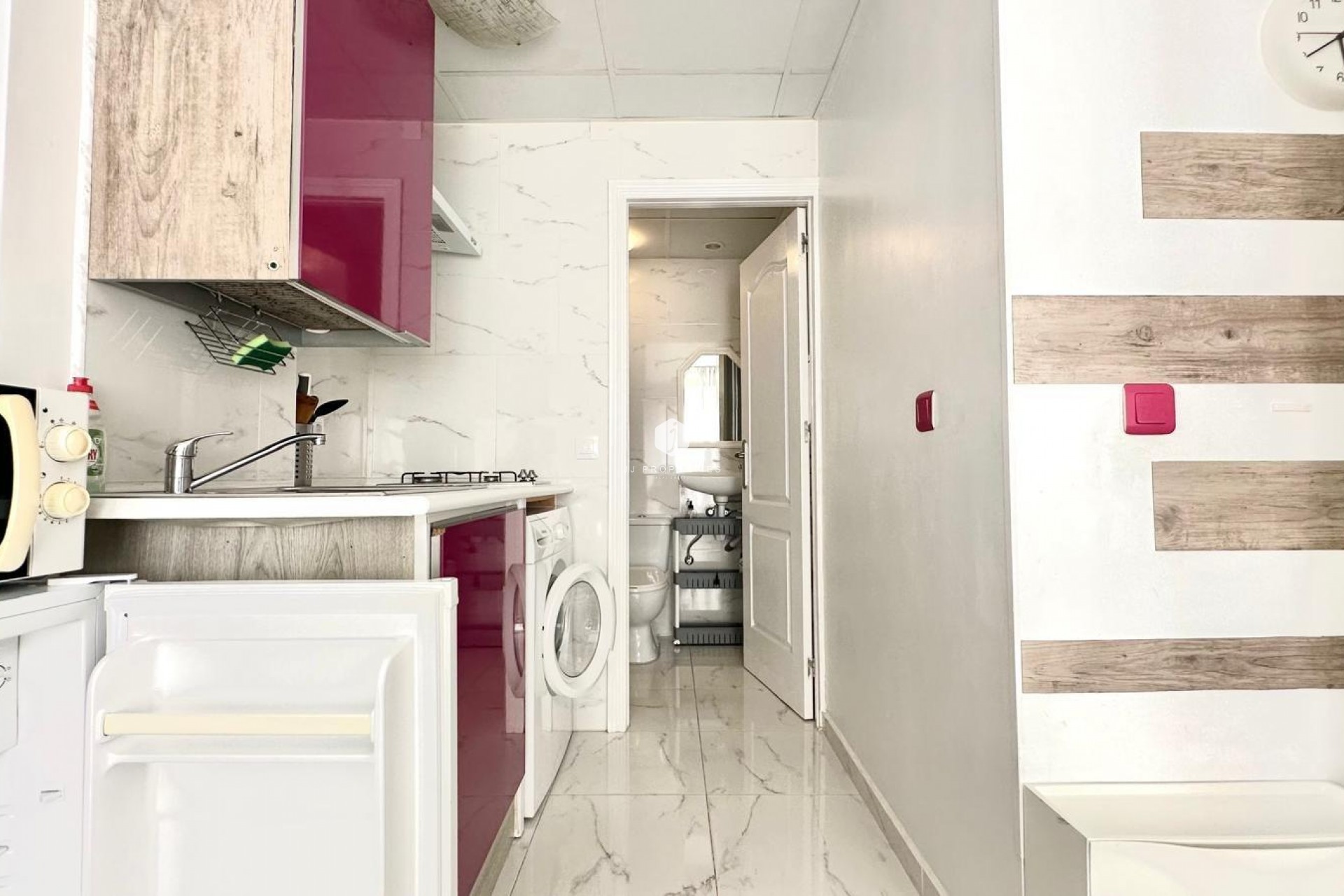 Segunda mano - Apartamento / piso -
Torrevieja - Paseo maritimo