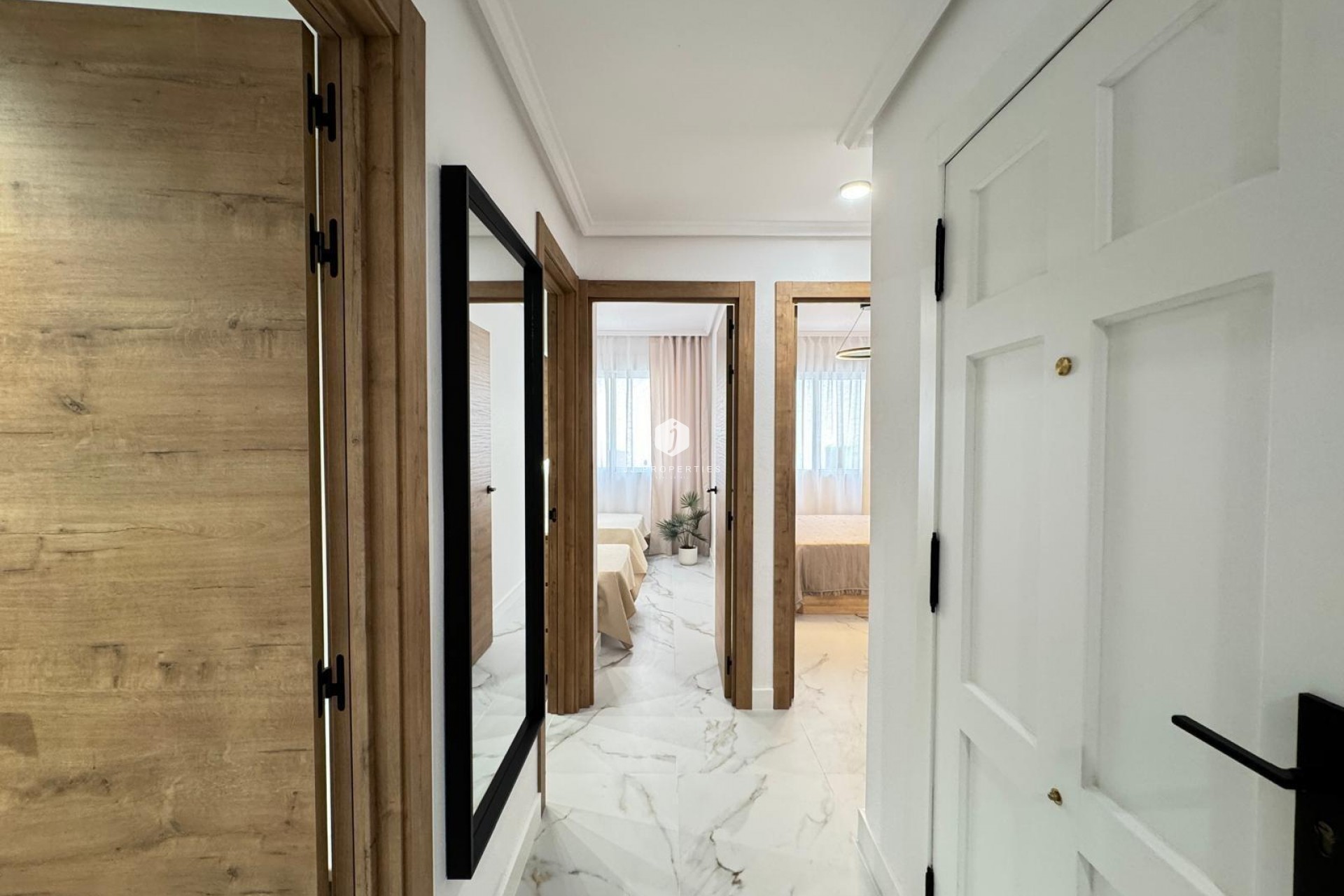 Segunda mano - Apartamento / piso -
Torrevieja - Playa de los Locos