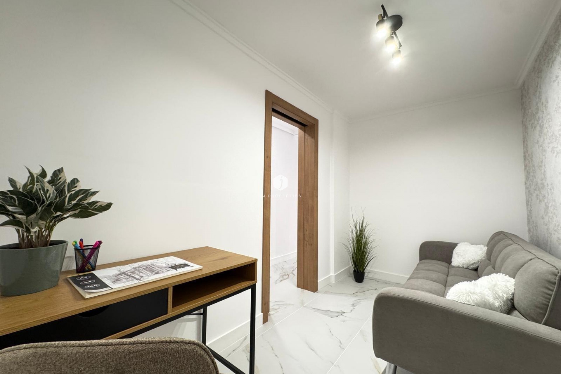 Segunda mano - Apartamento / piso -
Torrevieja - Playa de los Locos