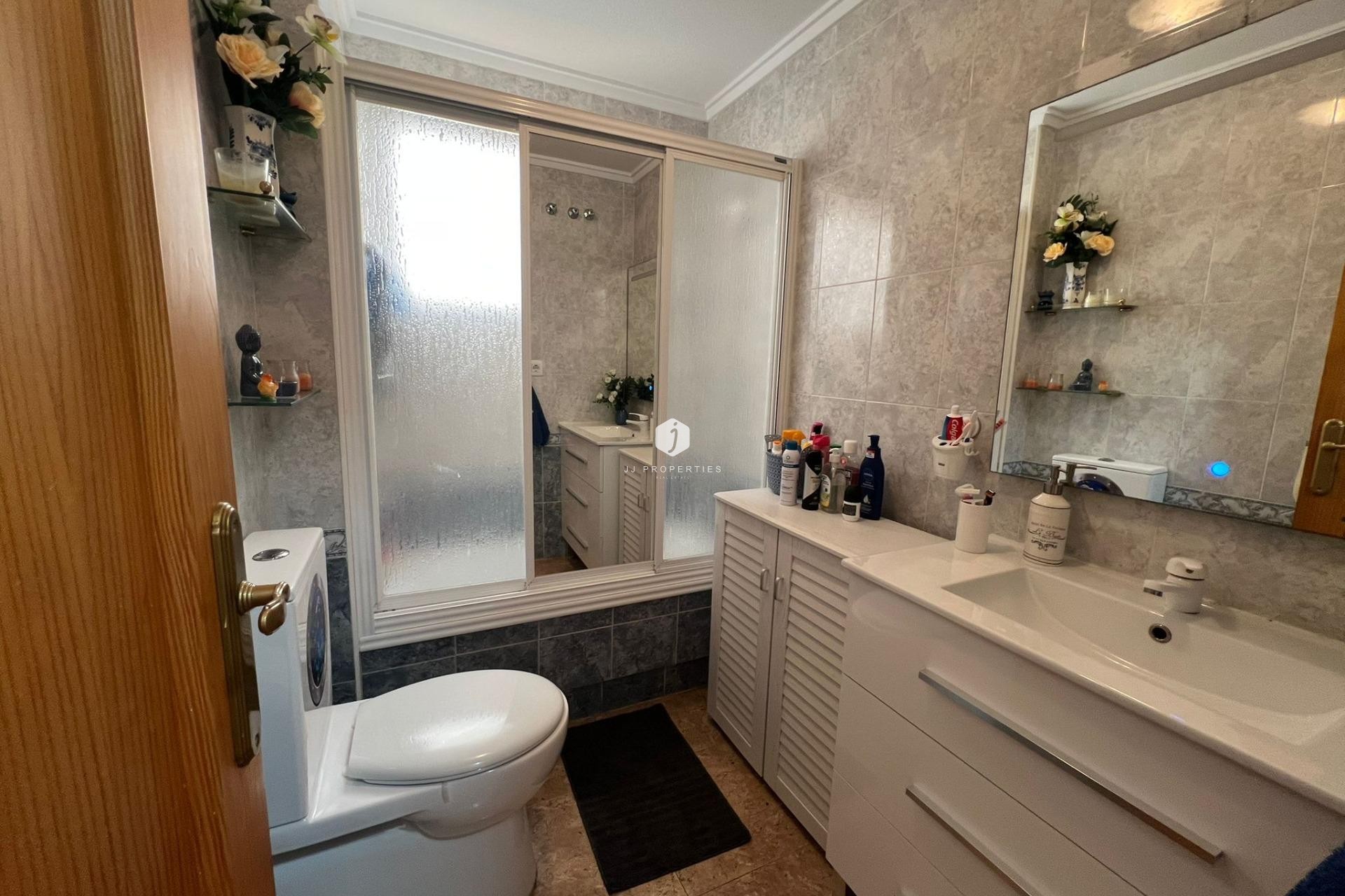 Segunda mano - Apartamento / piso -
Torrevieja - Playa de los Locos