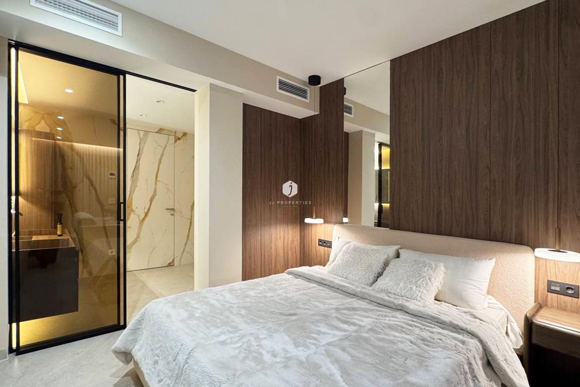 Segunda mano - Apartamento / piso -
Torrevieja - Playa de los Locos