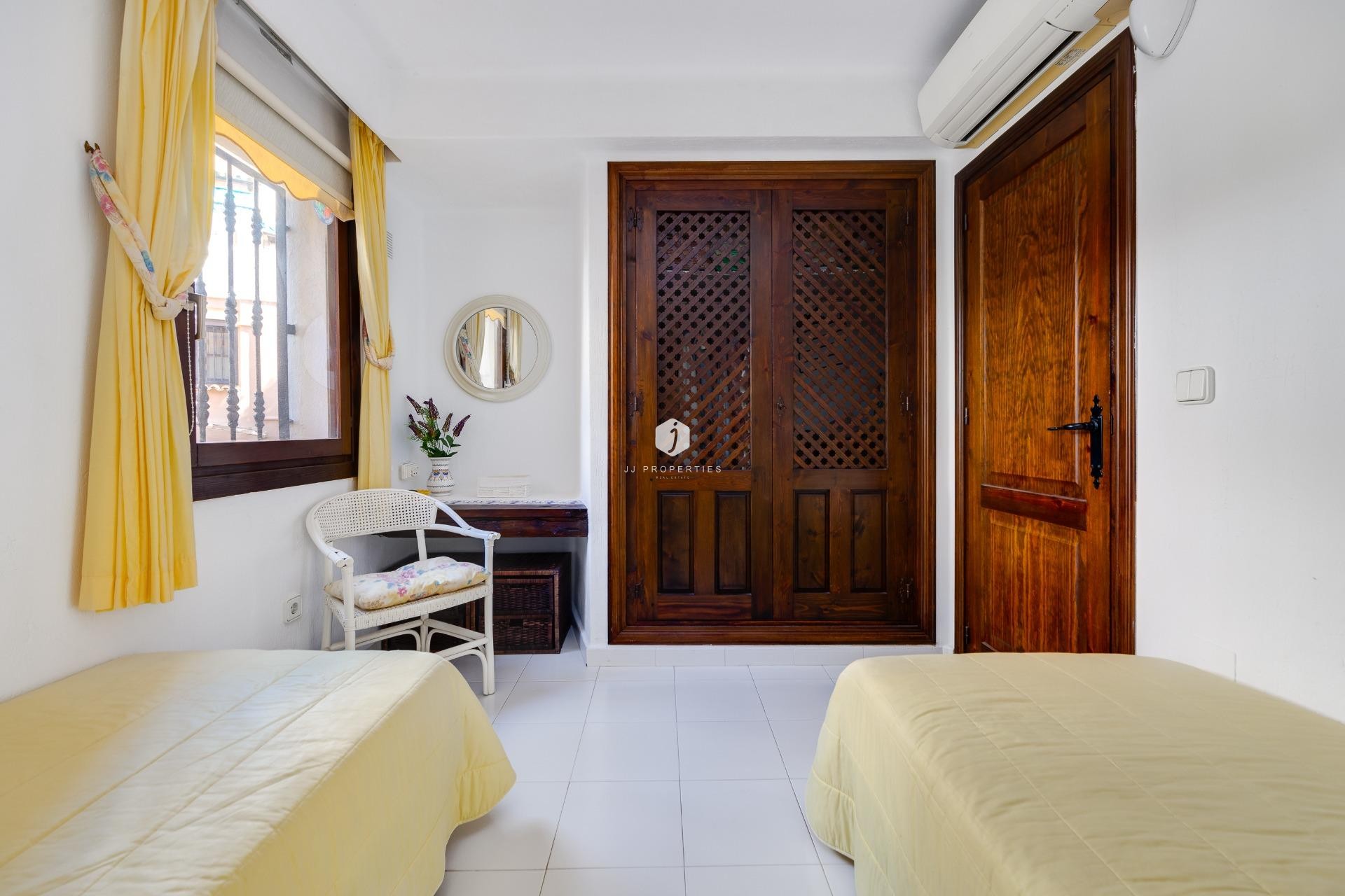 Segunda mano - Apartamento / piso -
Torrevieja - Playa de los Locos