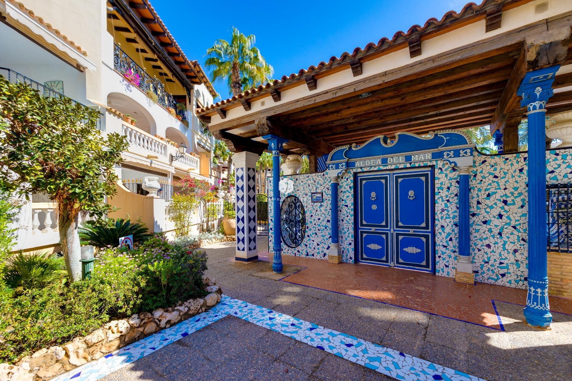 Segunda mano - Apartamento / piso -
Torrevieja - Playa de los Locos